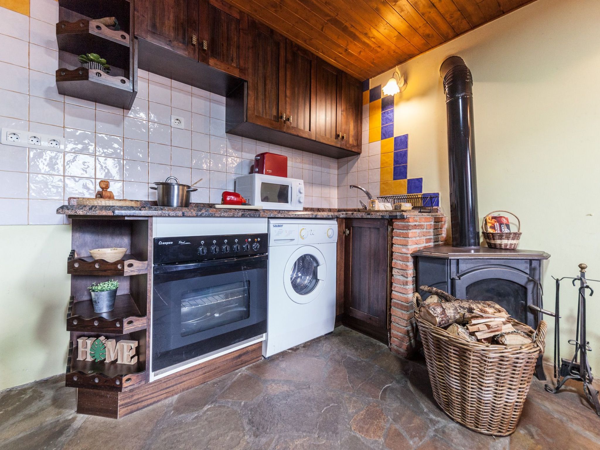 Montegrande, Berghaus in idyllischer Lage-Binnen