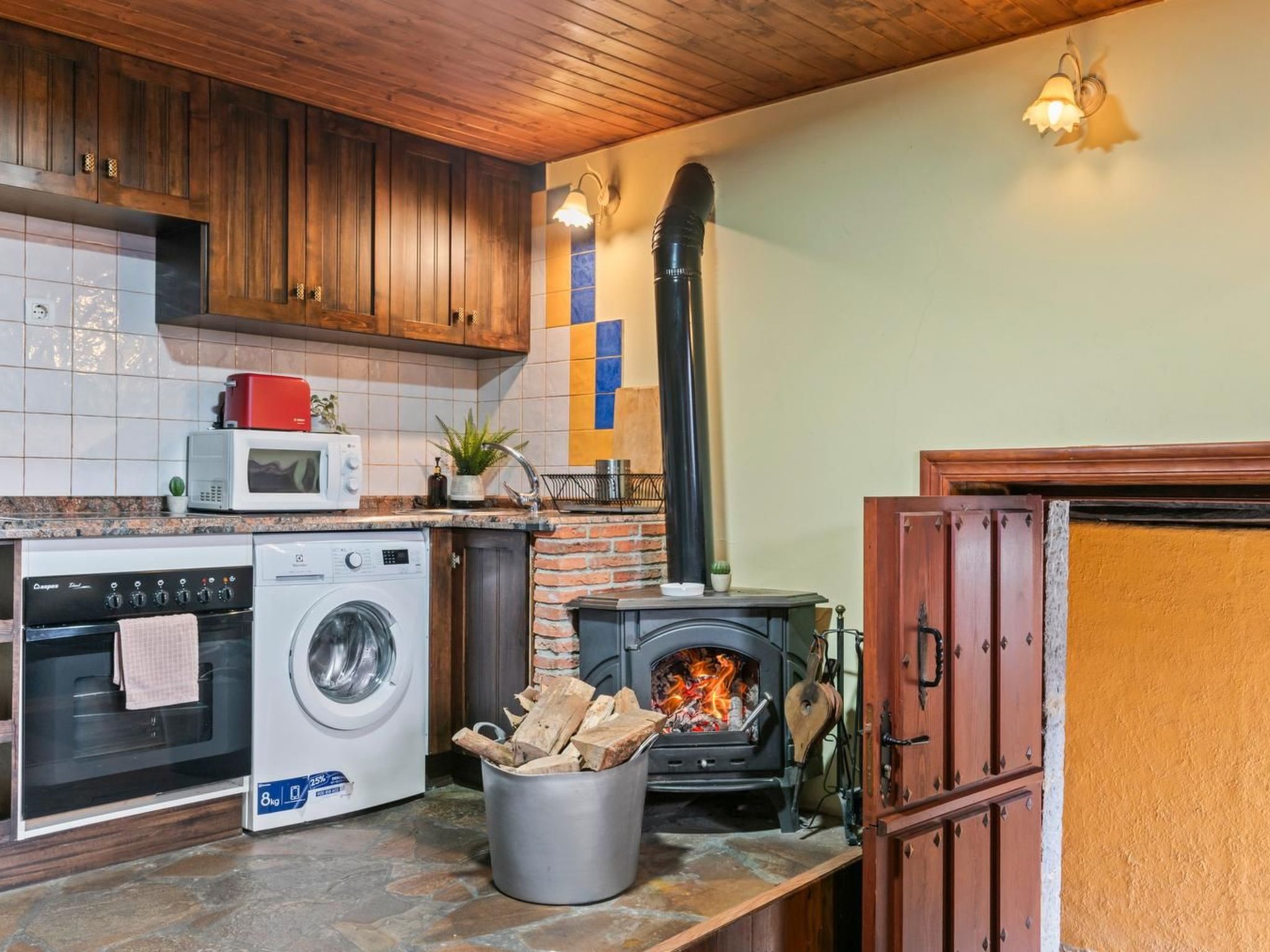 Montegrande, Berghaus in idyllischer Lage-Binnen