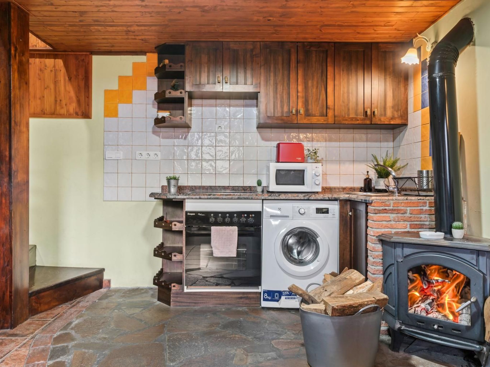 Montegrande, Berghaus in idyllischer Lage-Binnen