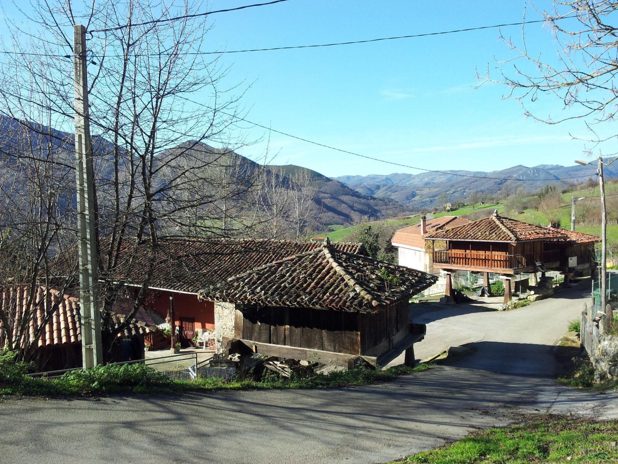 Ländliches Haus La Carrozal Senda del Oso-Binnen