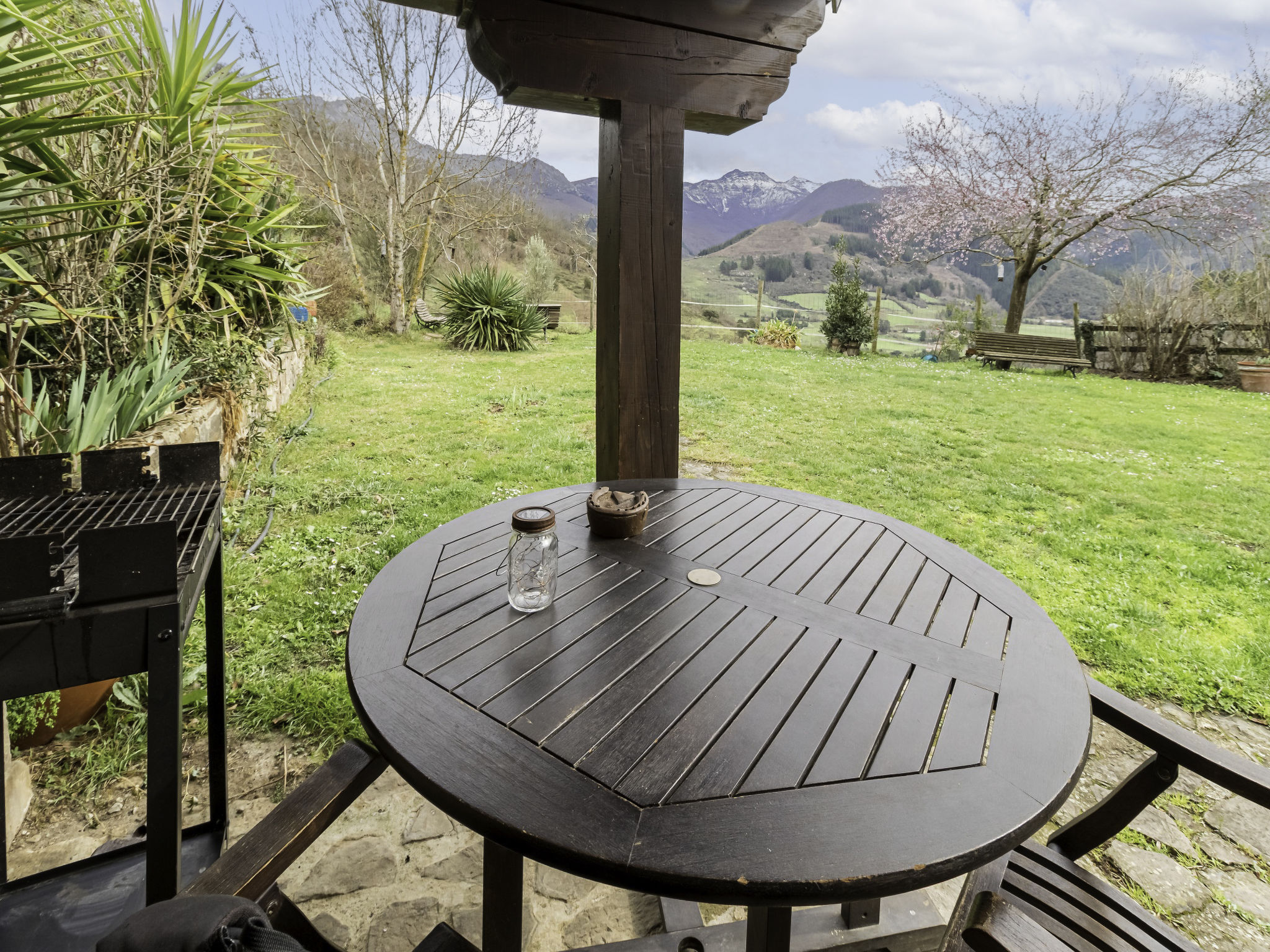 Search and Stay, undefined in undefined. Gallery position 2