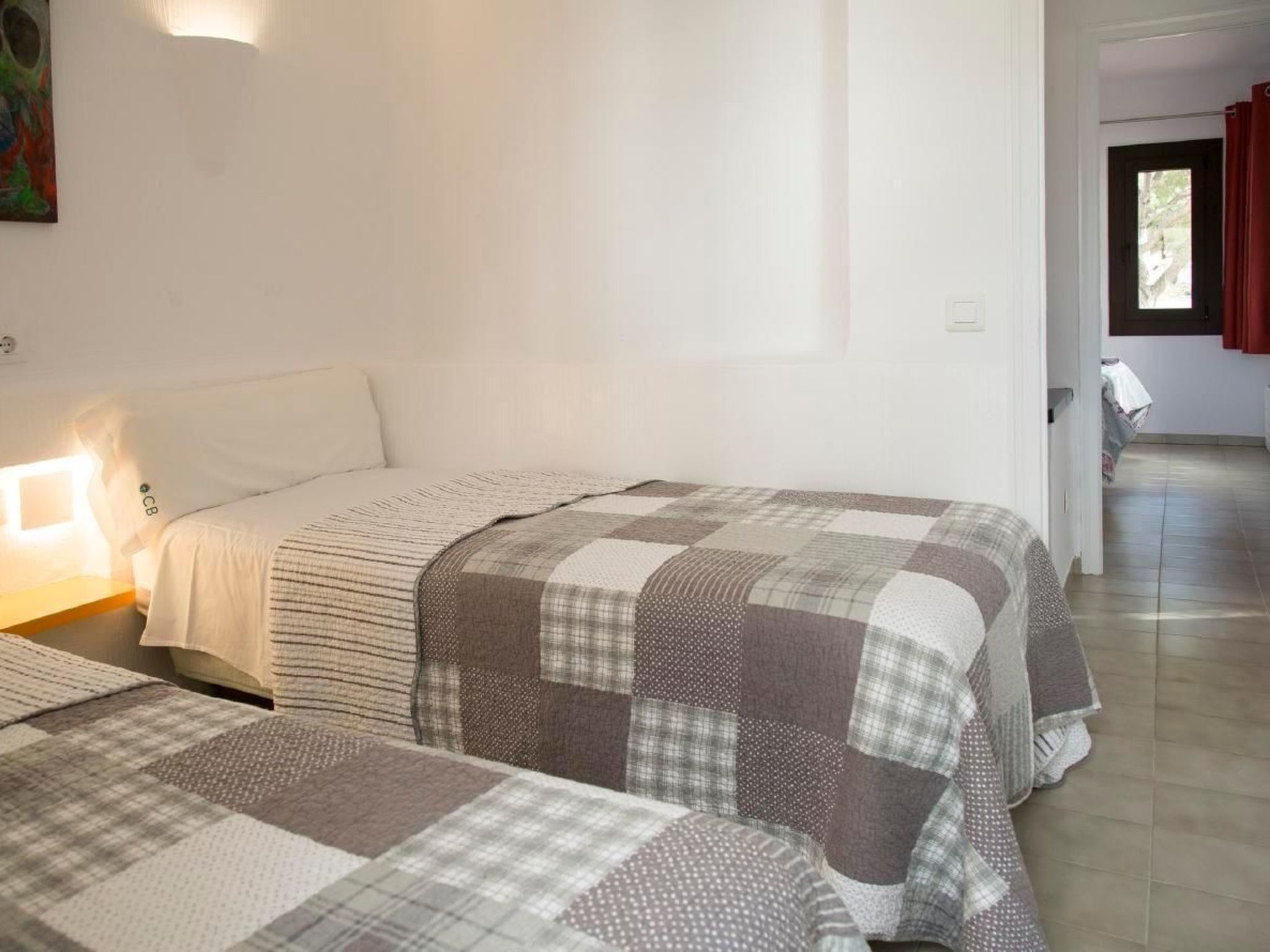 Pinyera mit Gemeinschaftspool - Image-tags.info