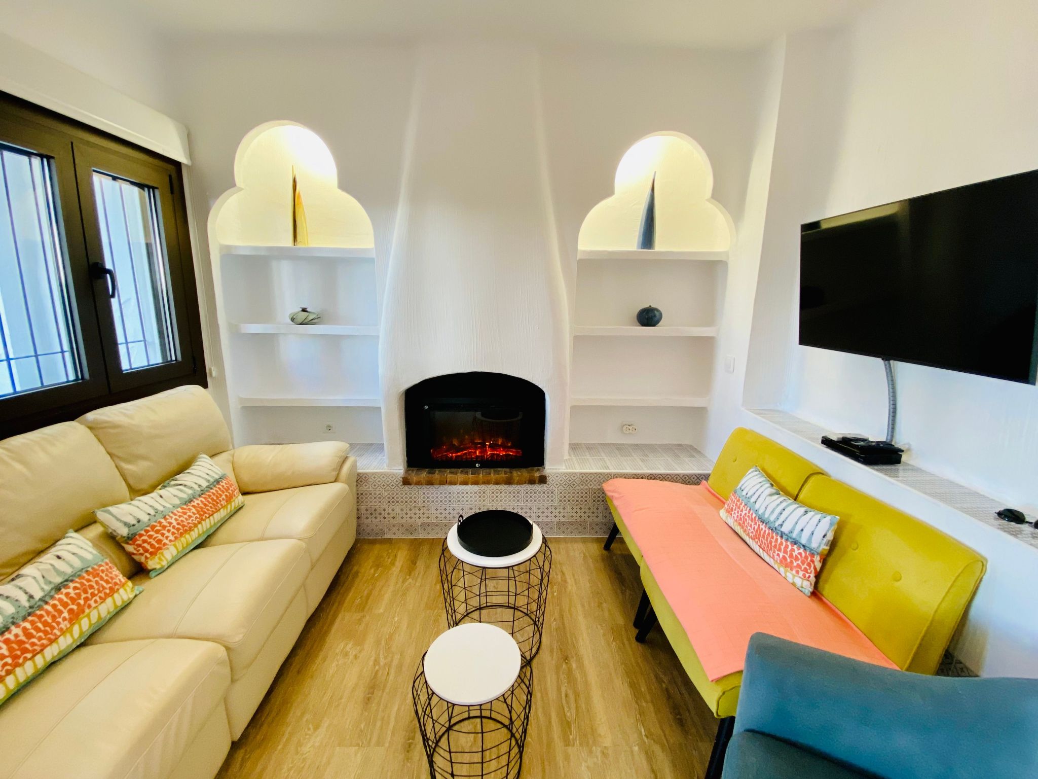 Pinyera mit Gemeinschaftspool - Image-tags.info