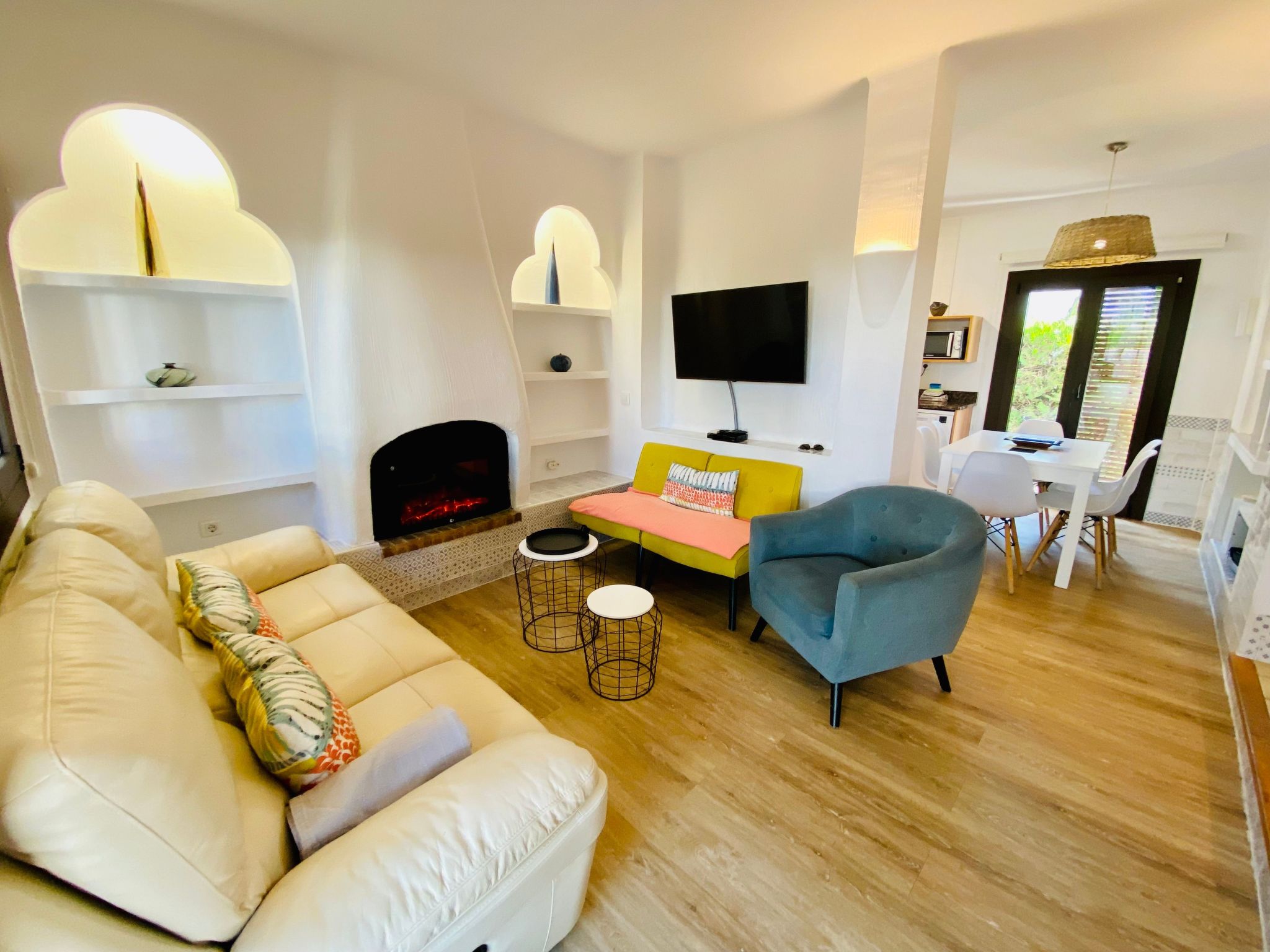 Pinyera mit Gemeinschaftspool - Image-tags.info