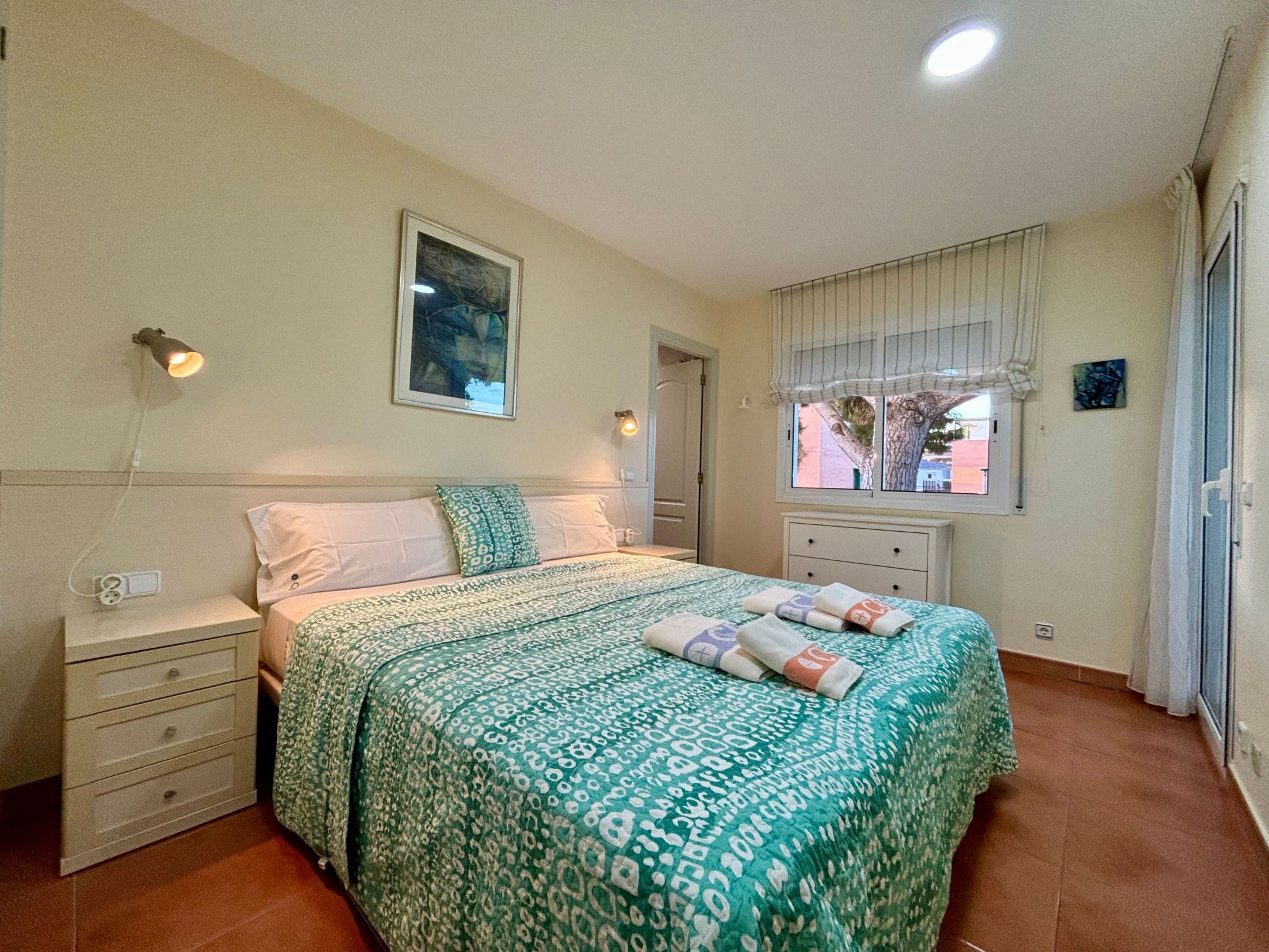 Moderne Ferienwohnung mit Pool und Garten - Image-tags.info