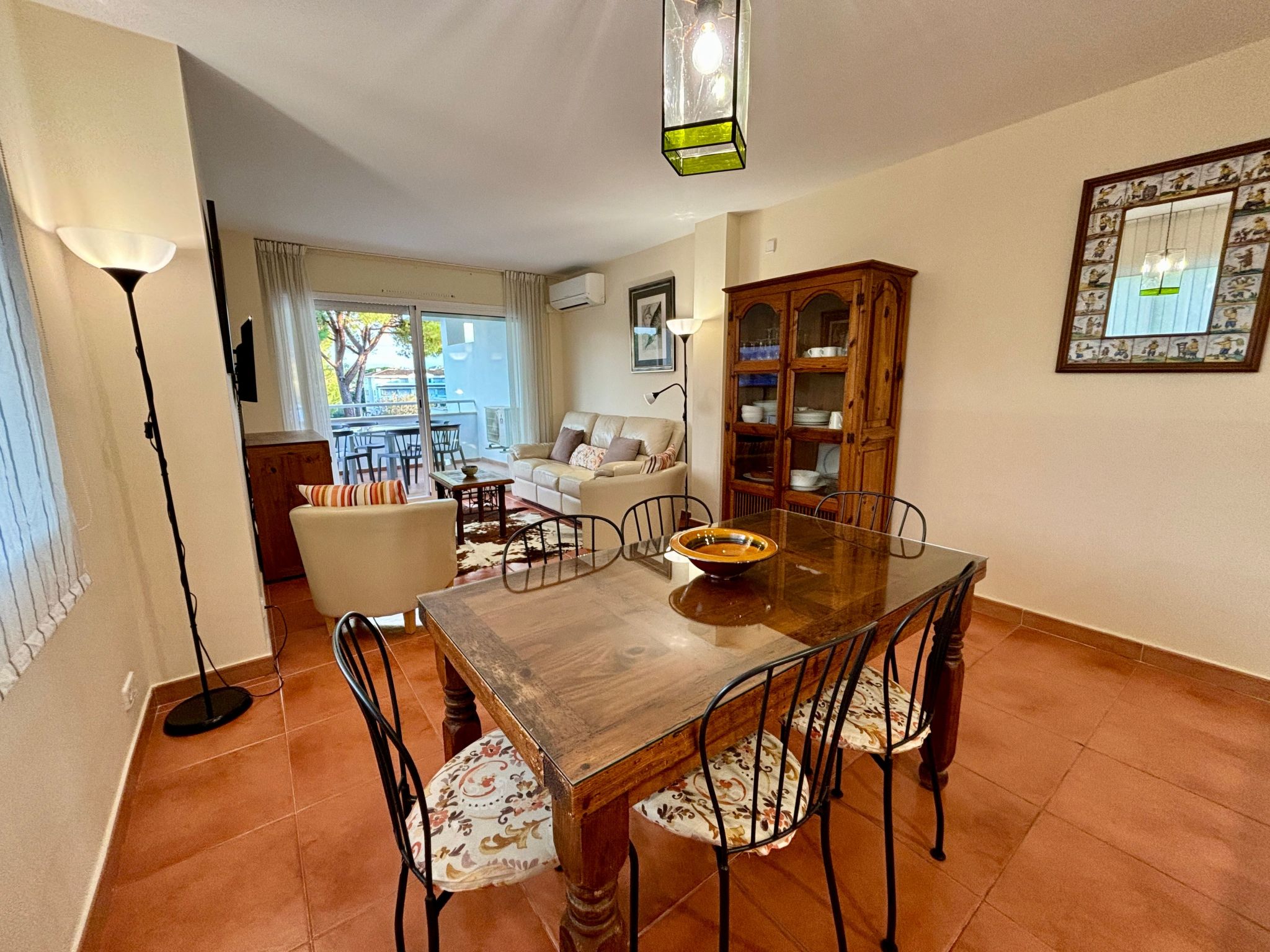 Moderne Ferienwohnung mit Pool und Garten - Image-tags.info