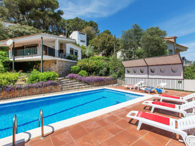 Vakantiehuis op 500 m van zee met privézwembad in Sa Riera in Sa Riera