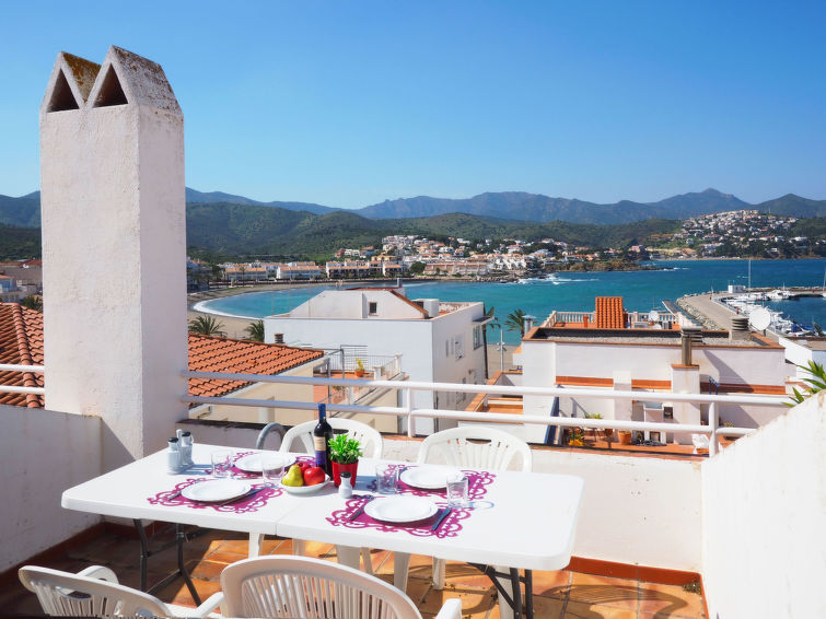 Search and Stay destination Llançà, CT - Spain from AU$ 224. Roger de Flor