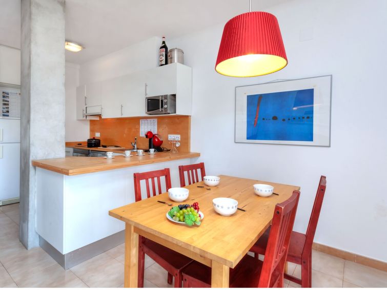 Search and Stay destination Llançà, CT - Spain from AU$ 229. Cap Ras