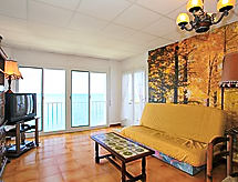 Frontaal zeezicht appartement op 50 meter van het strand in Llançà - thumbnail 6