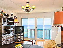 Frontaal zeezicht appartement op 50 meter van het strand in Llançà - thumbnail 2