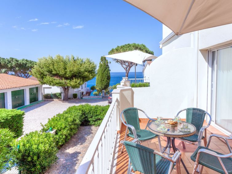 Bergzicht en zeezicht in appartement Palmiers I in Llançà · 45 m² in Llançà