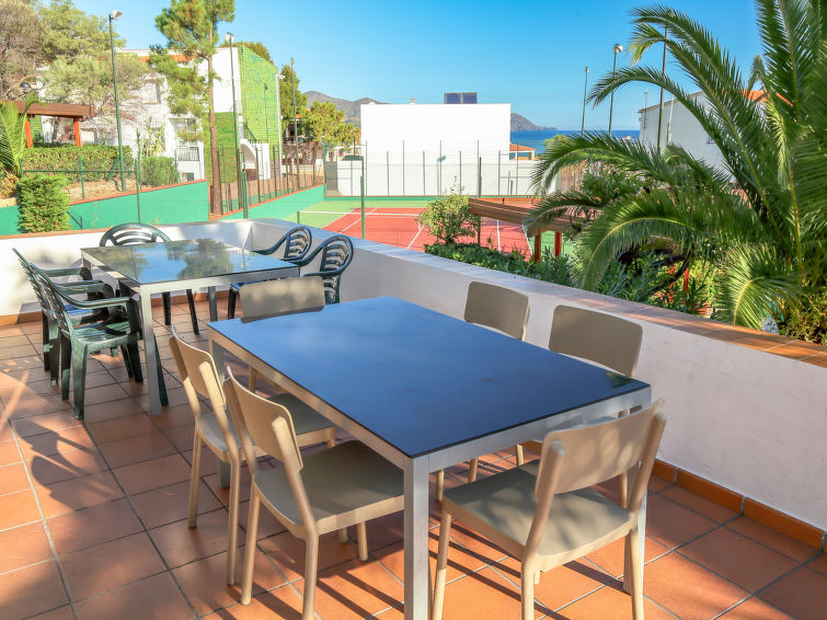 Search and Stay destination Llançà, CT - Spain from AU$ 247. El Gato I