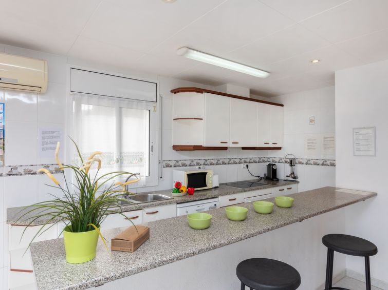 Search and Stay destination Llançà, CT - Spain from AU$ 247. El Gato I