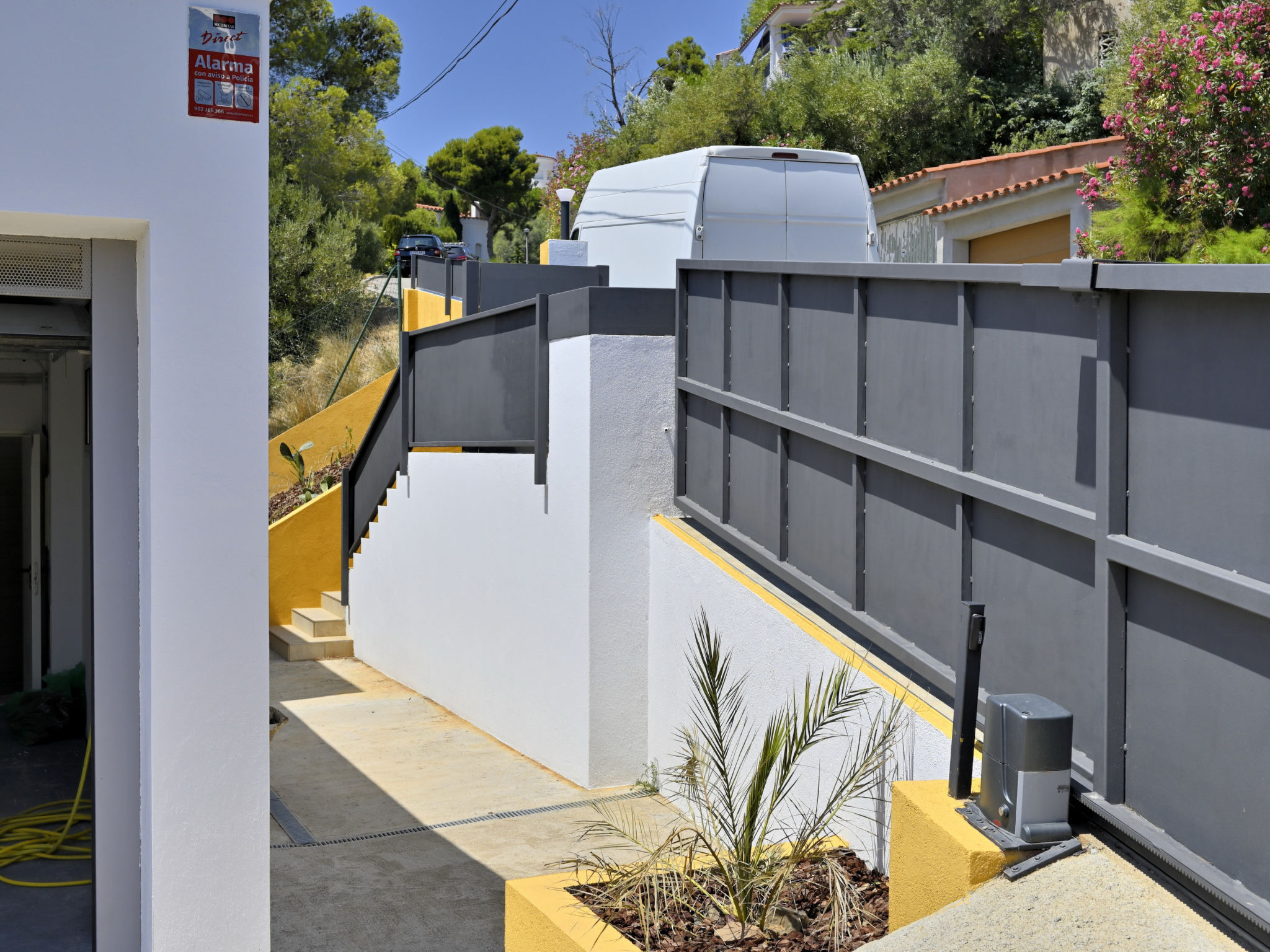 Photo of WELCS VILLA MODERNA 031 EMP con Piscina y Vistas