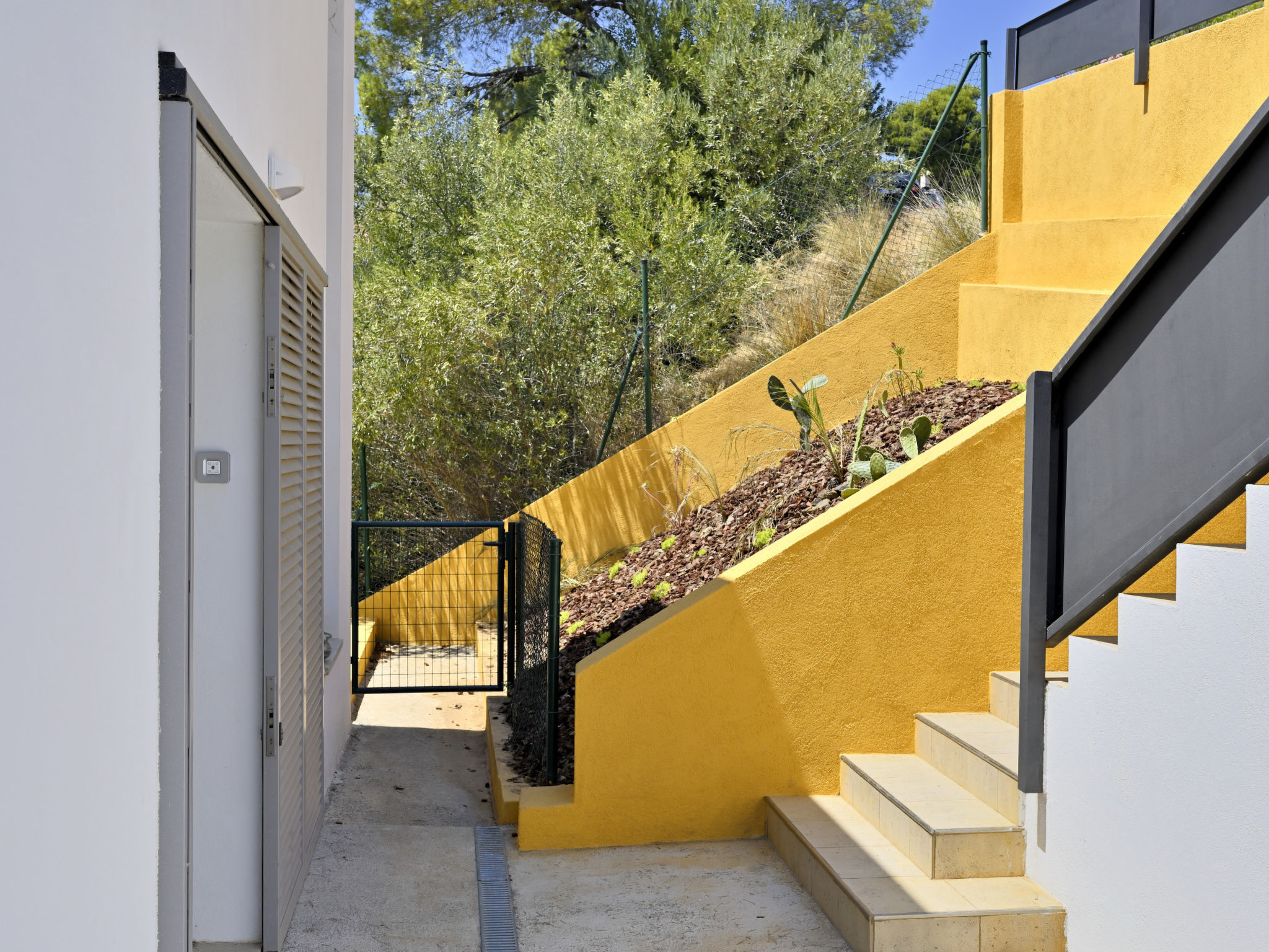 Photo of WELCS VILLA MODERNA 031 EMP con Piscina y Vistas