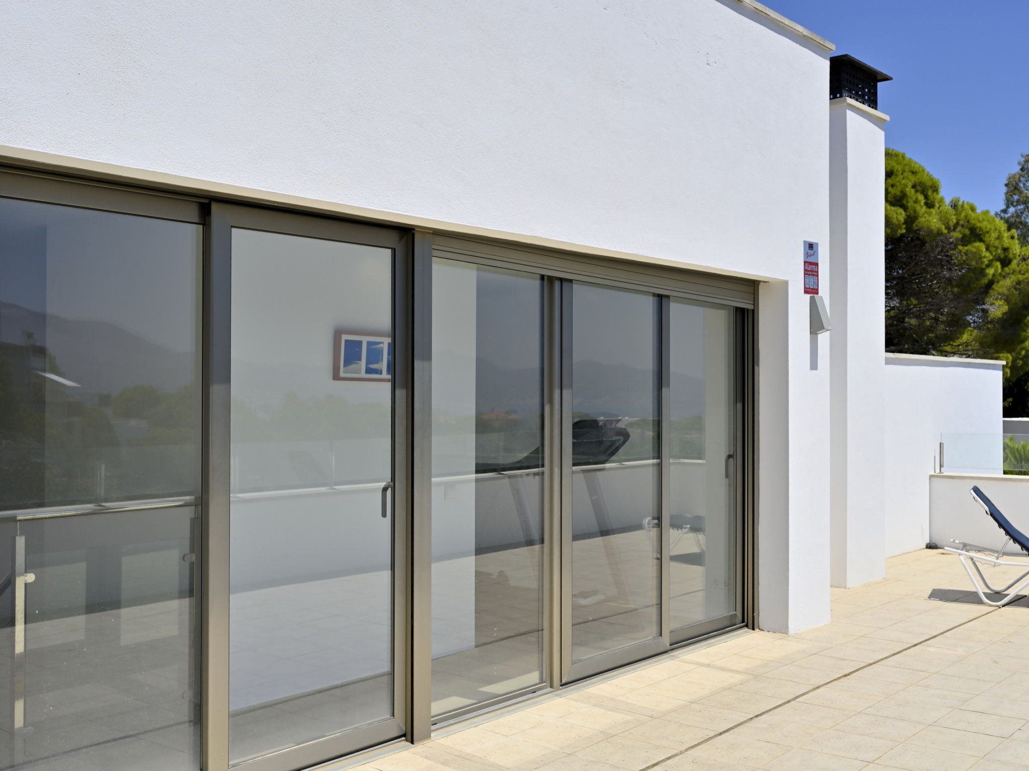 Photo of WELCS VILLA MODERNA 031 EMP con Piscina y Vistas