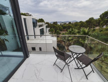 Moderne villa in Llançà met privézwembad en uitzicht op zee - thumbnail 6