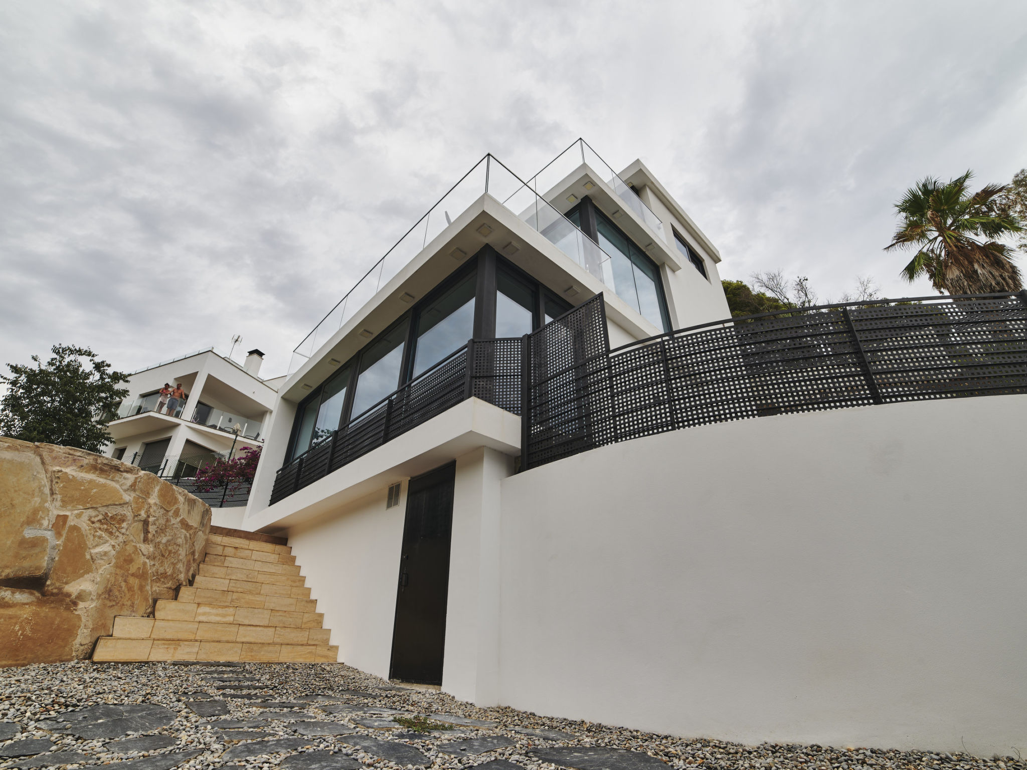 Photo of WELCS VILLA MODERNA 097 EMP con piscina