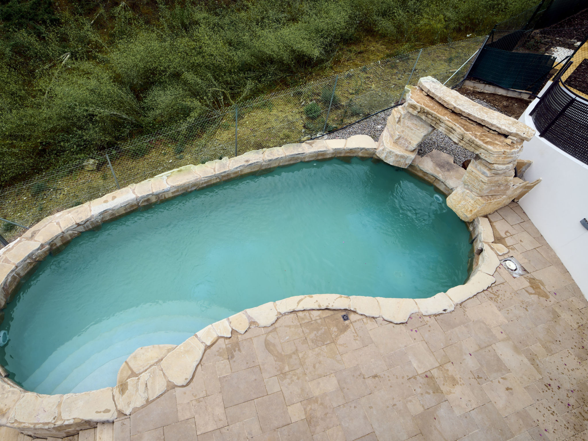 Photo of WELCS VILLA MODERNA 097 EMP con piscina