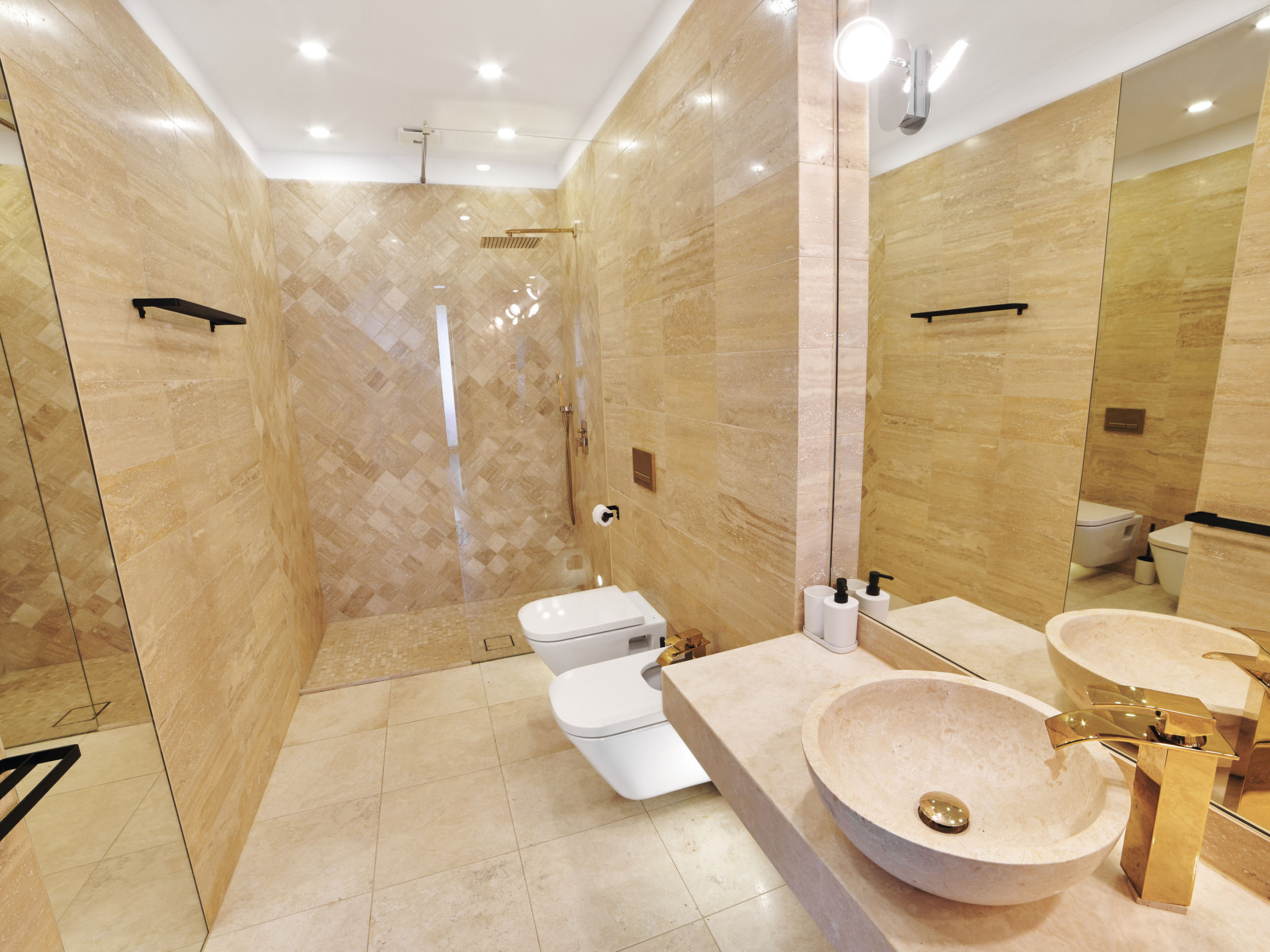 Photo of WELCS VILLA MODERNA 097 EMP con piscina