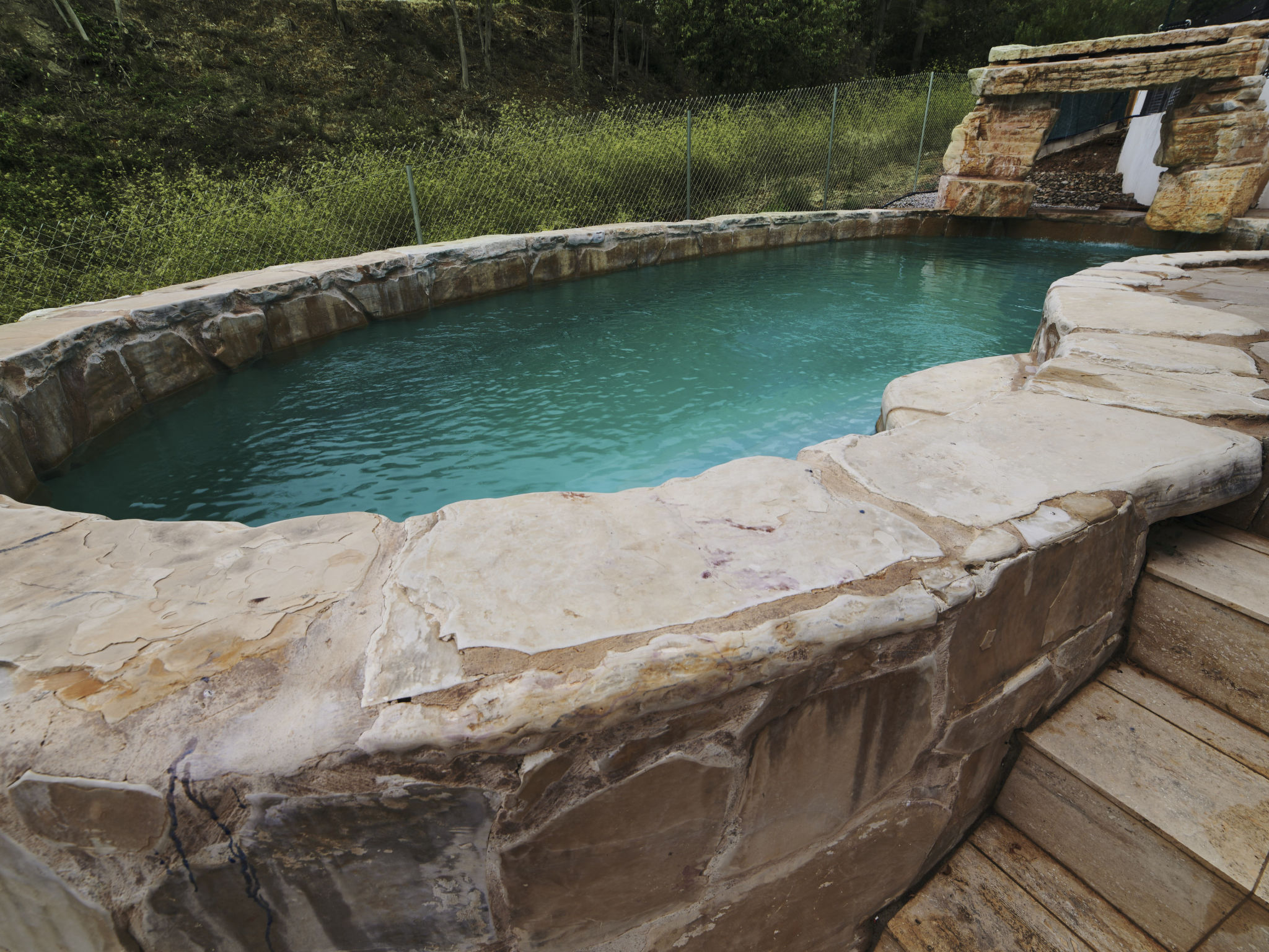 Photo of WELCS VILLA MODERNA 097 EMP con piscina