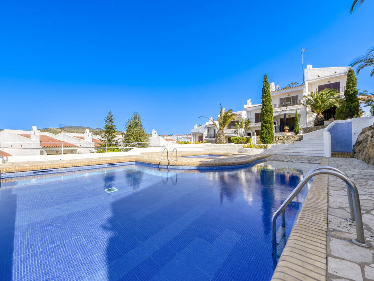Vakantiehuis met open haard in Roses op 950 m van het strand in Roses