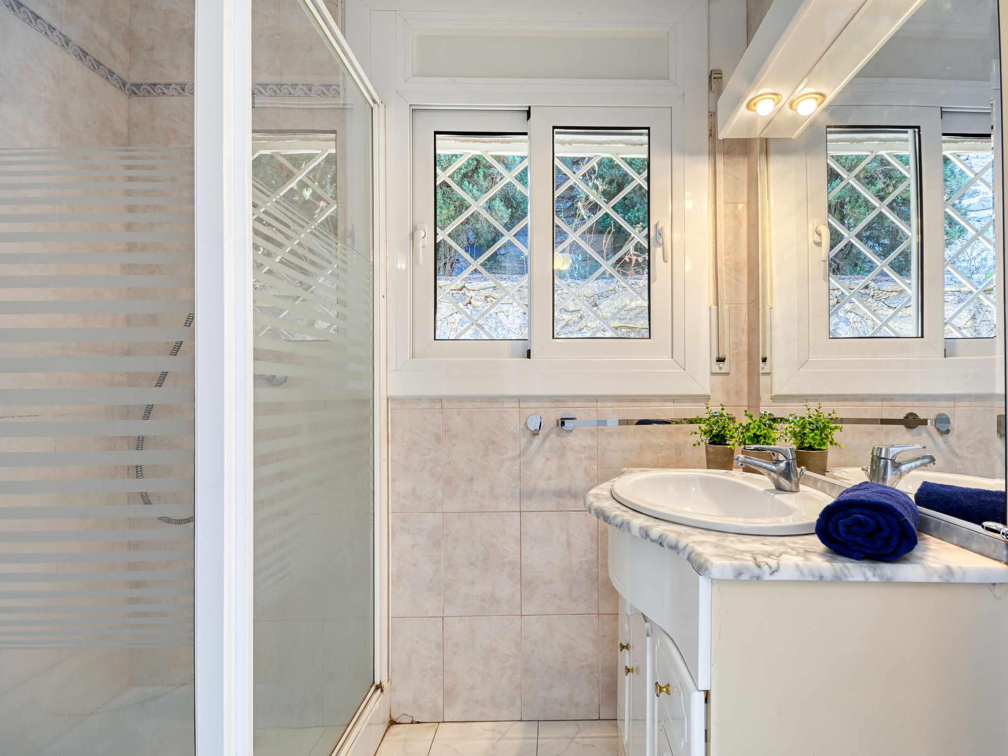 Villa Cecilia-Drinnen