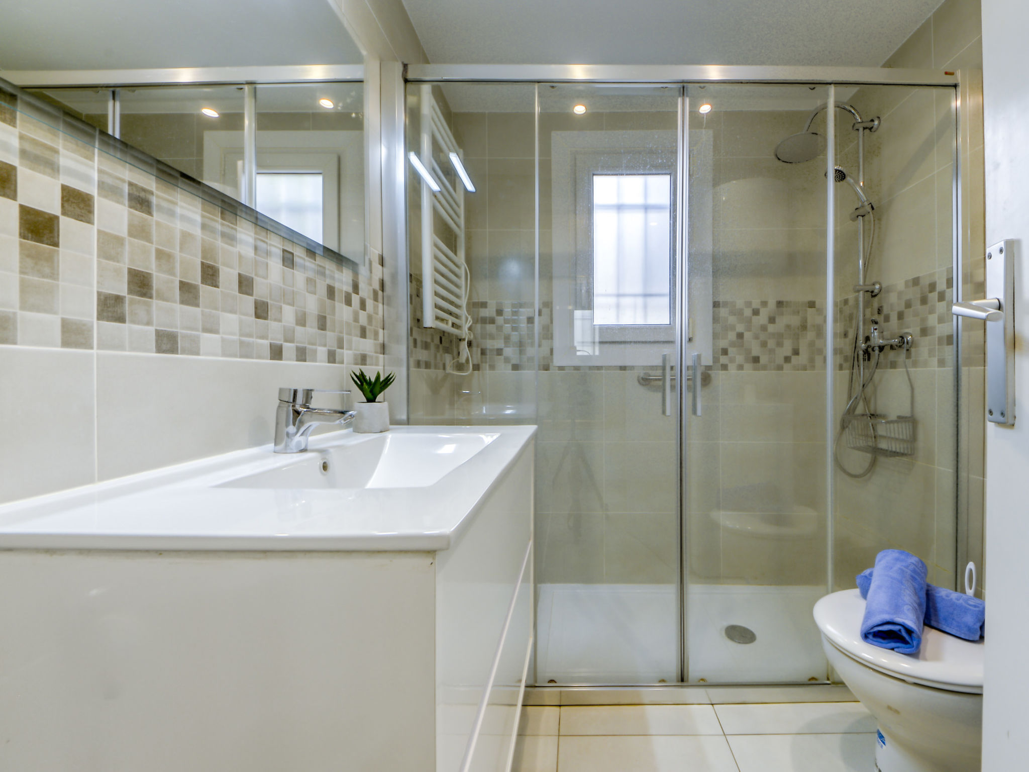 Photo of El Santiago II