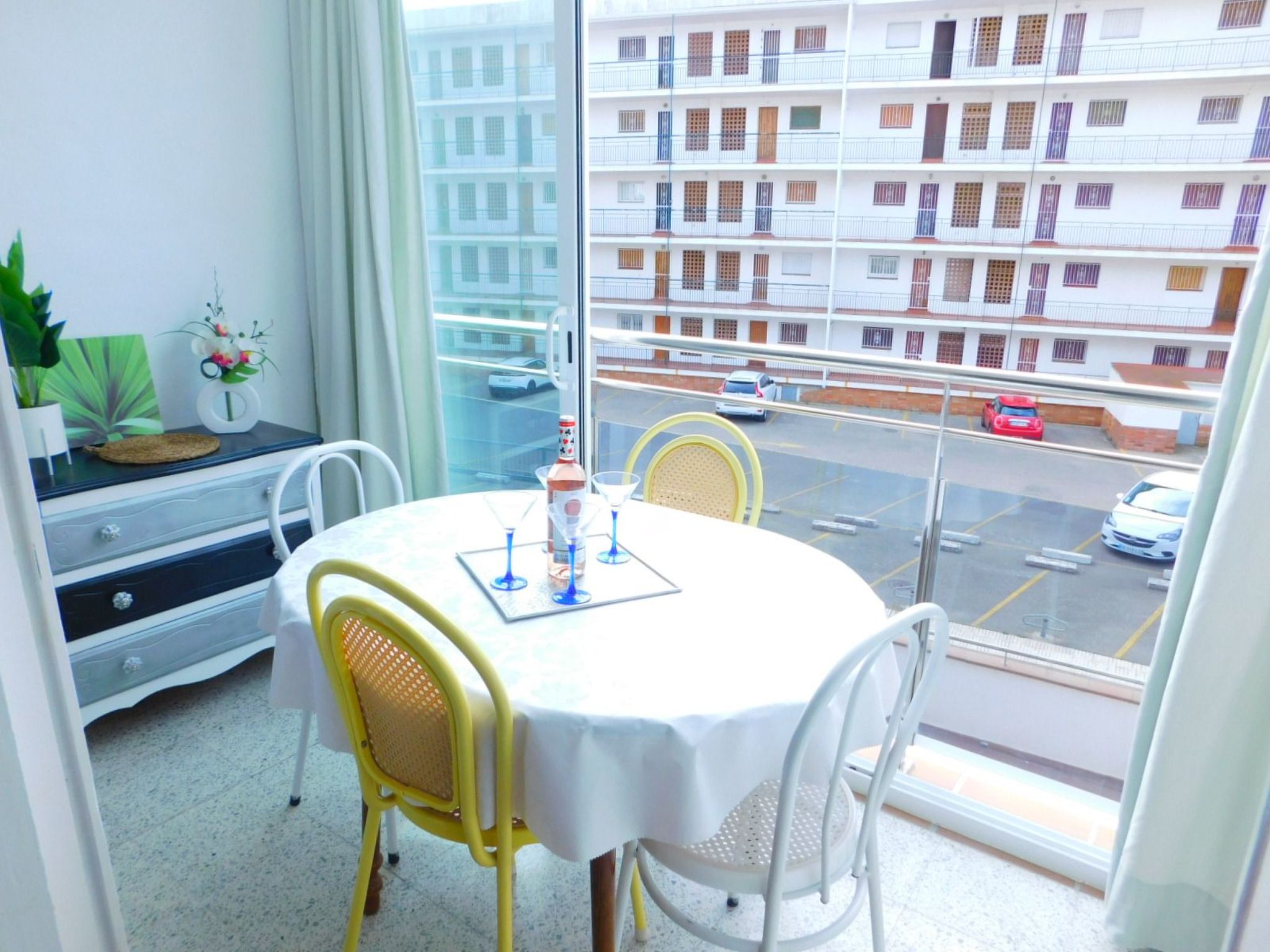 mit Terrasse Apartment in Roses