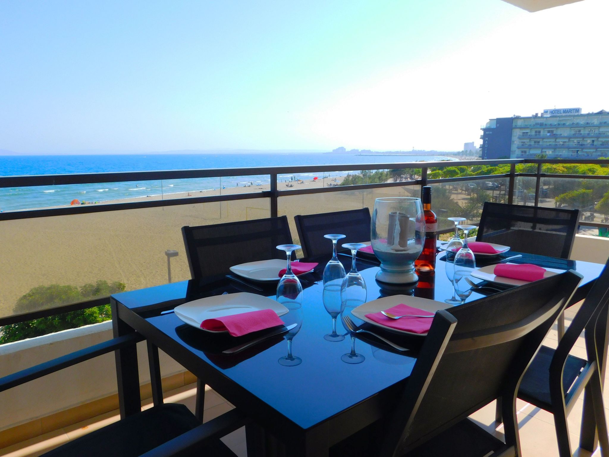 Appartement in Roses mit Großer Terrasse und Meerblick-Dehors