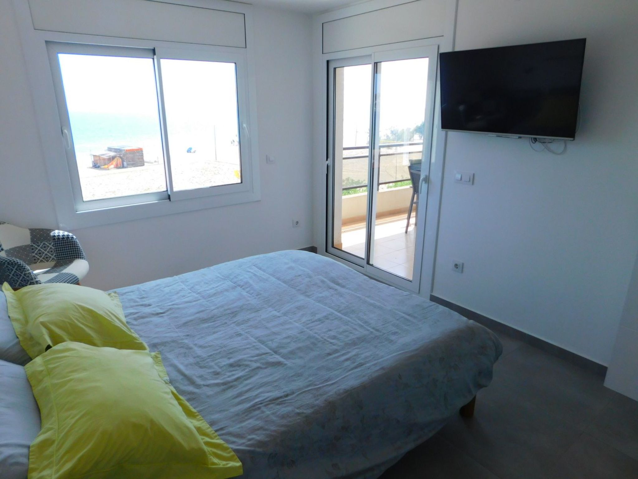 Photo of Appartement in Roses mit Großer Terrasse und Meerblick