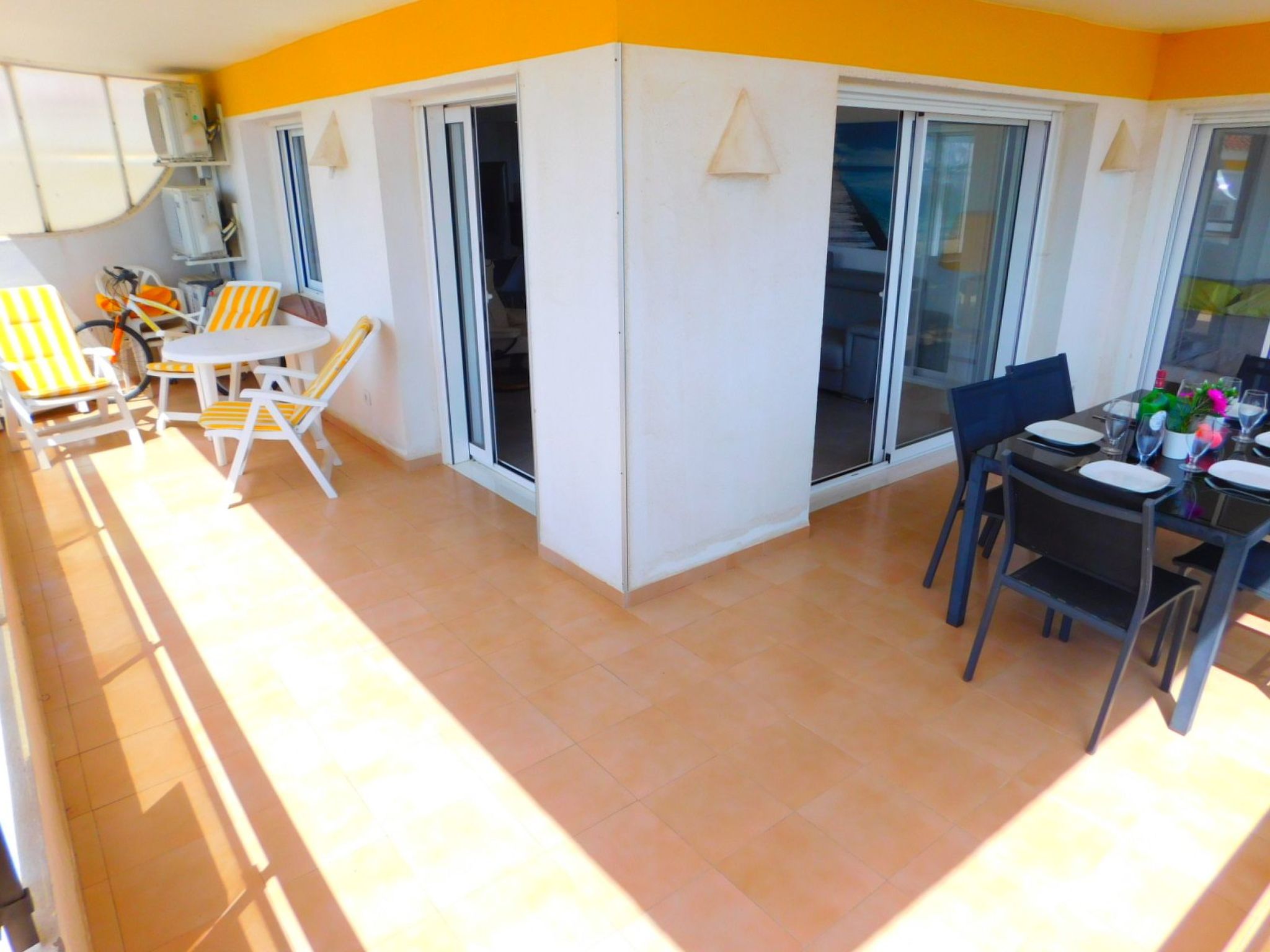 Photo of Appartement in Roses mit Großer Terrasse und Meerblick