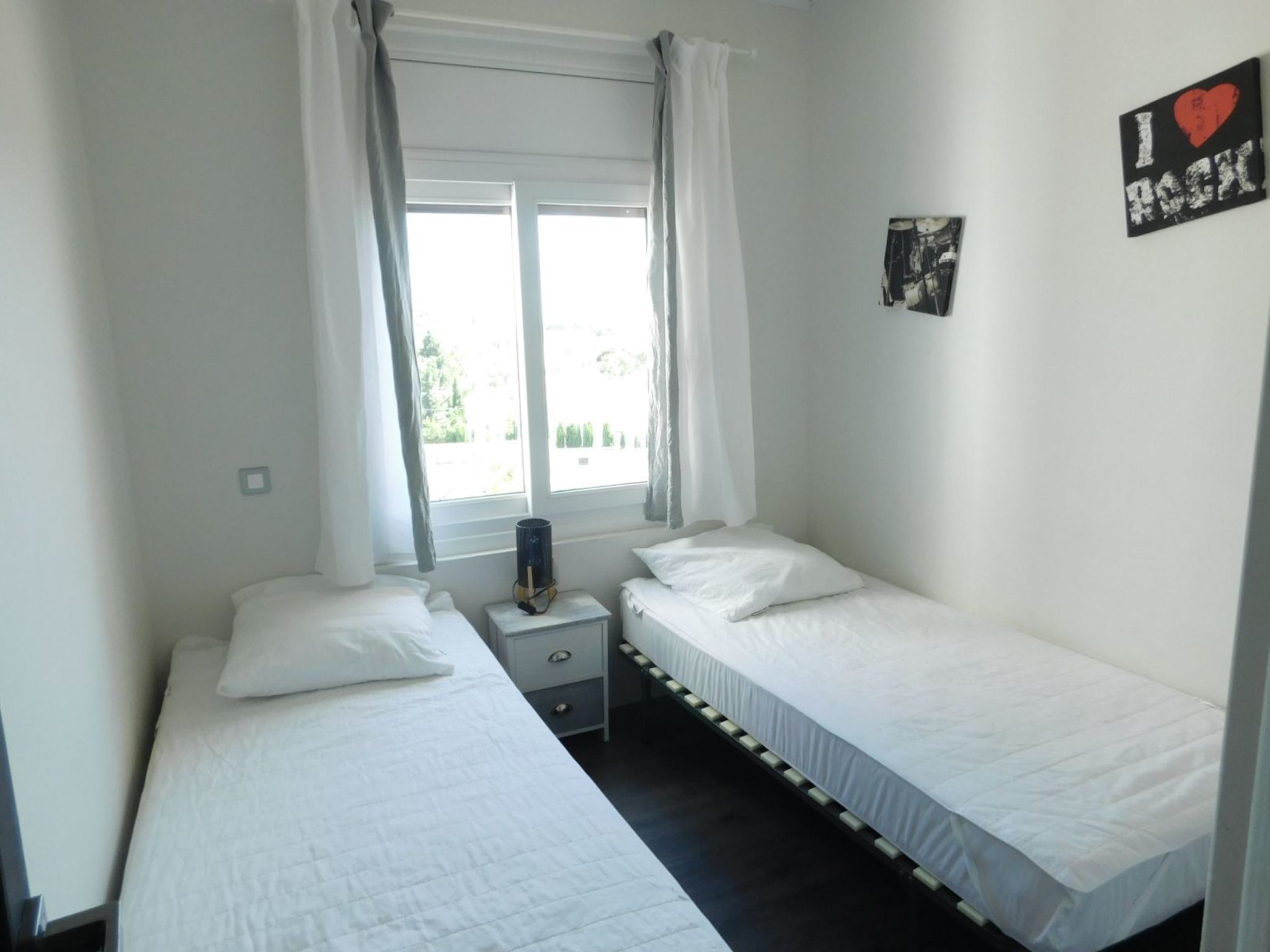 Photo of Wohnung mit 2 Schlafzimmern, Schwimmbad und Parkplatz in Mas Oliva, Roses