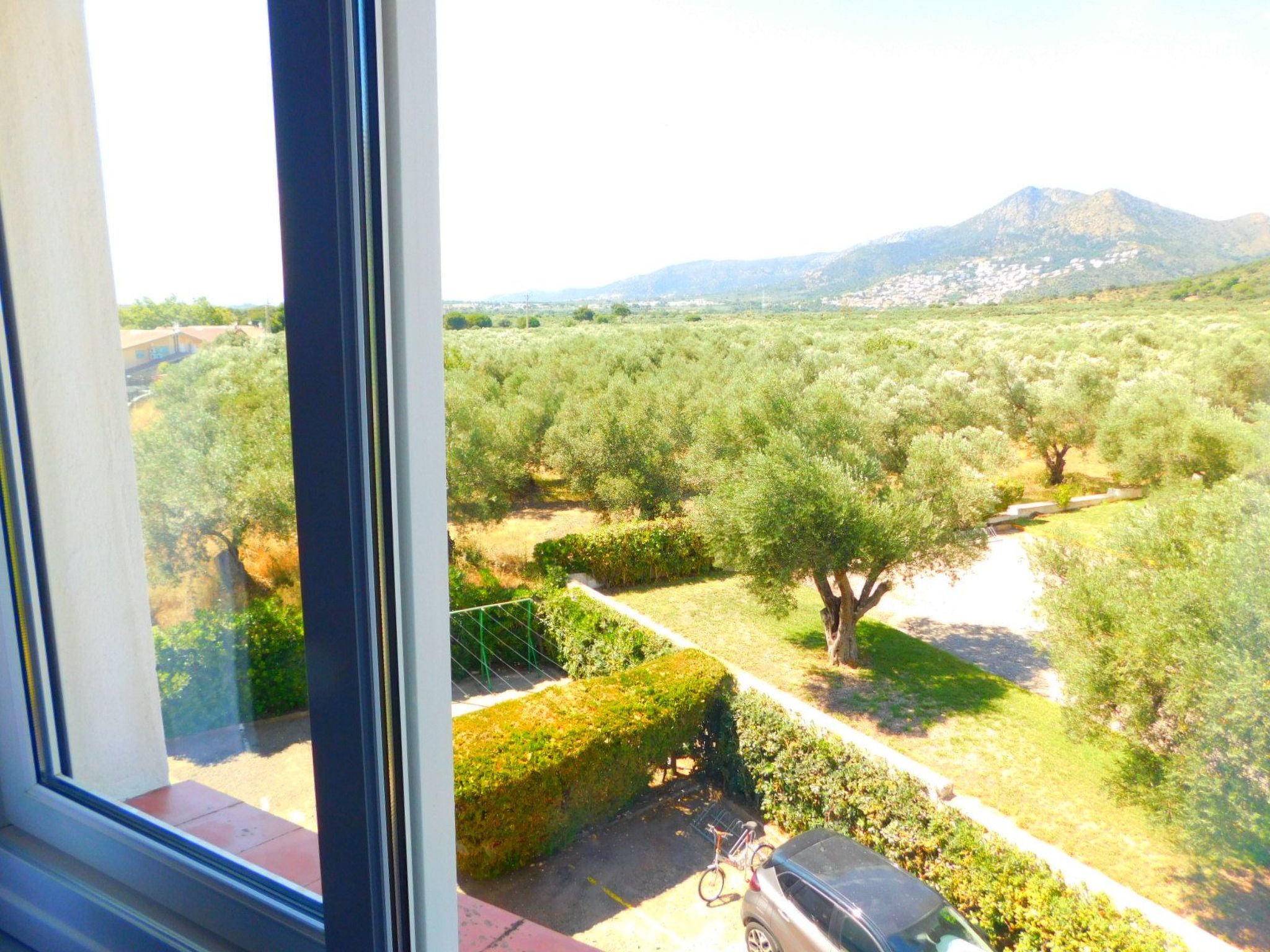 Photo of Wohnung mit 2 Schlafzimmern, Schwimmbad und Parkplatz in Mas Oliva, Roses