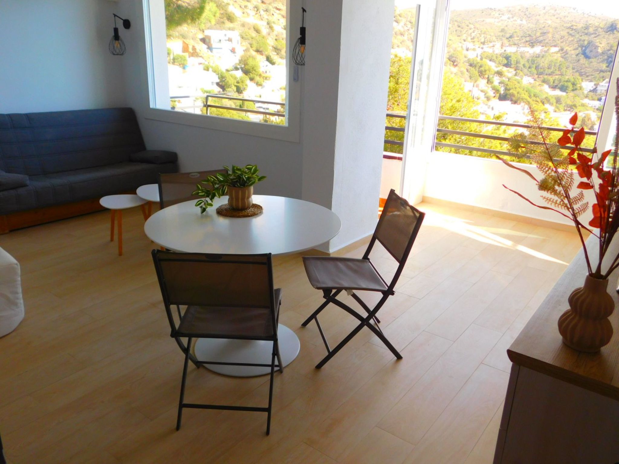 Photo of A-239 Ferienwohnung, Meerblick, Roses