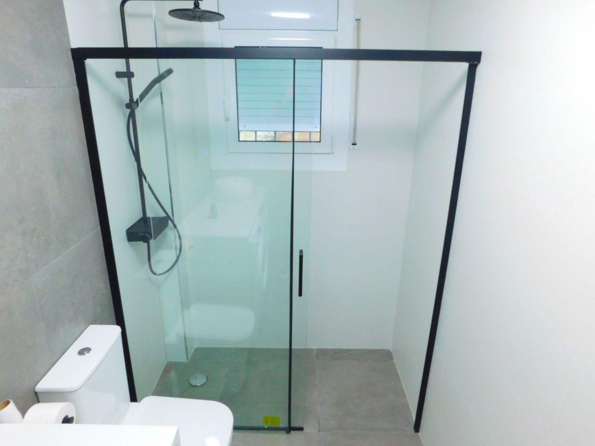 Photo of A-239 Ferienwohnung, Meerblick, Roses