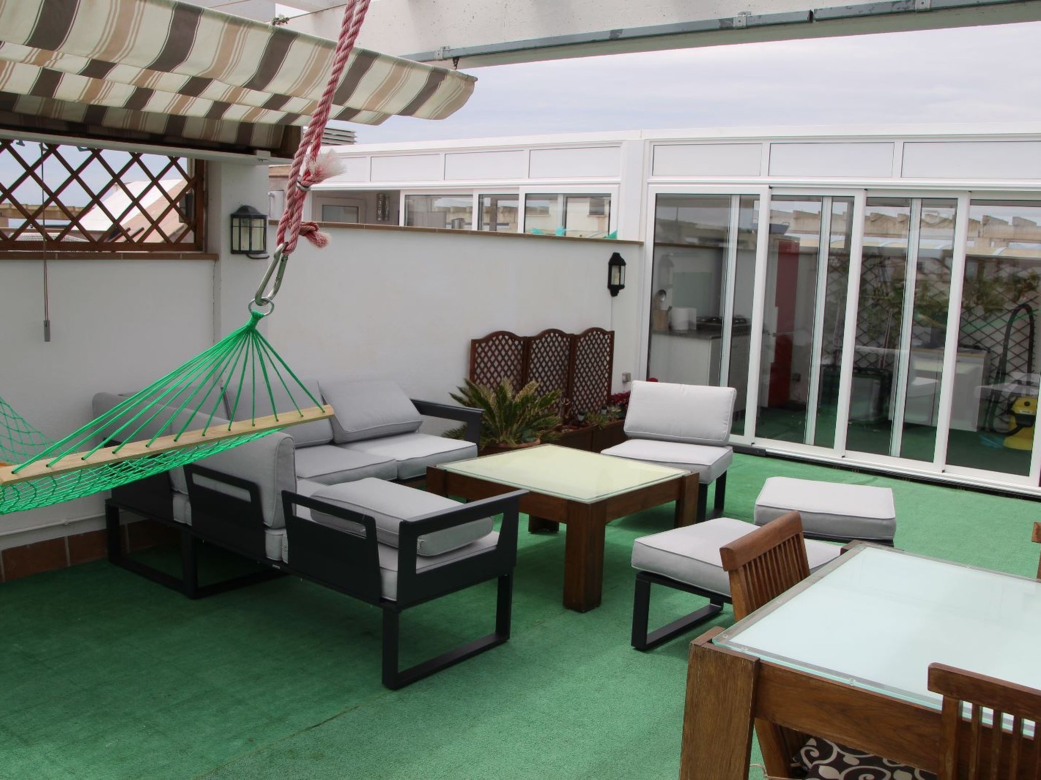 Photo of Appartement in Roses mit Grill, gemeinschaftlichem Pool und Terrasse