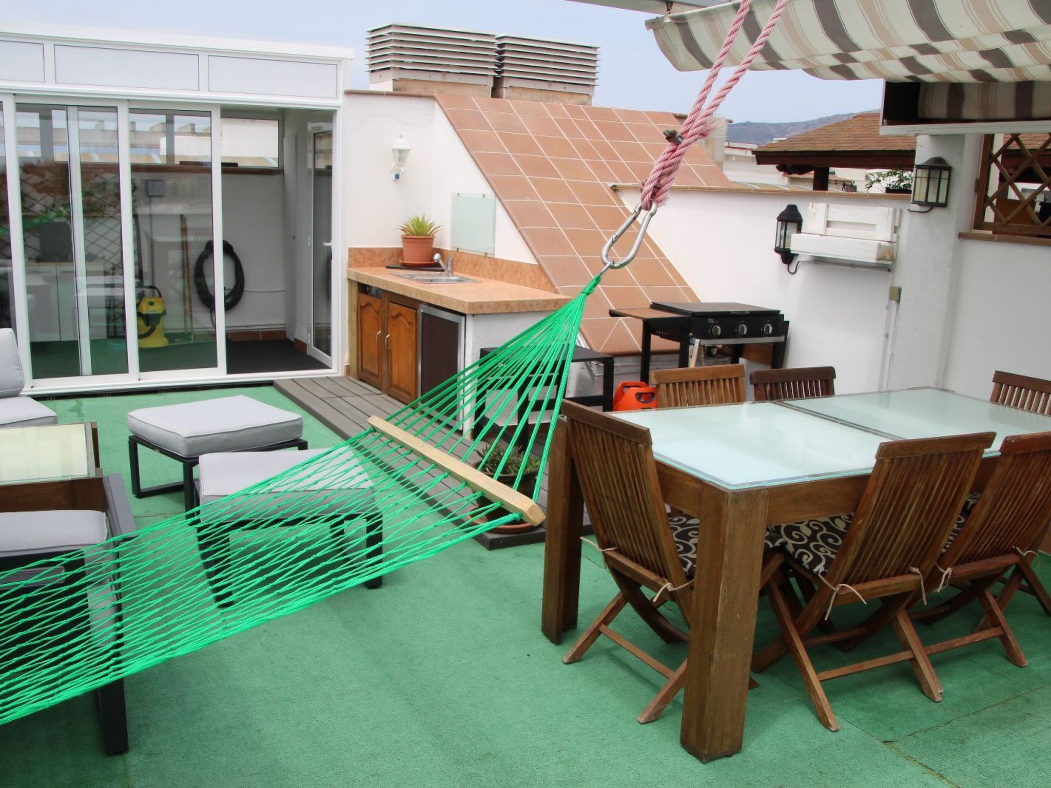 Photo of Appartement in Roses mit Grill, gemeinschaftlichem Pool und Terrasse