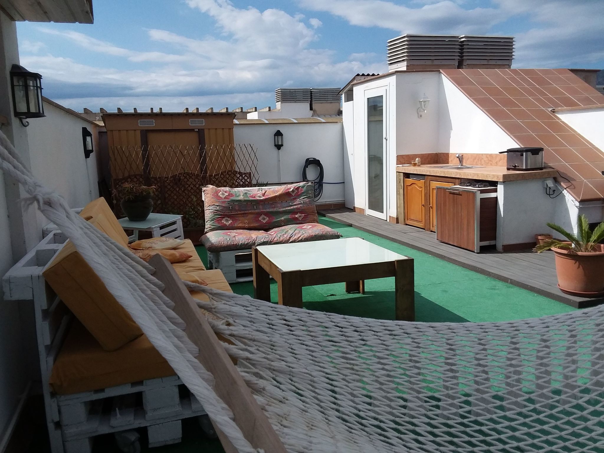 Photo of Appartement in Roses mit Grill, gemeinschaftlichem Pool und Terrasse