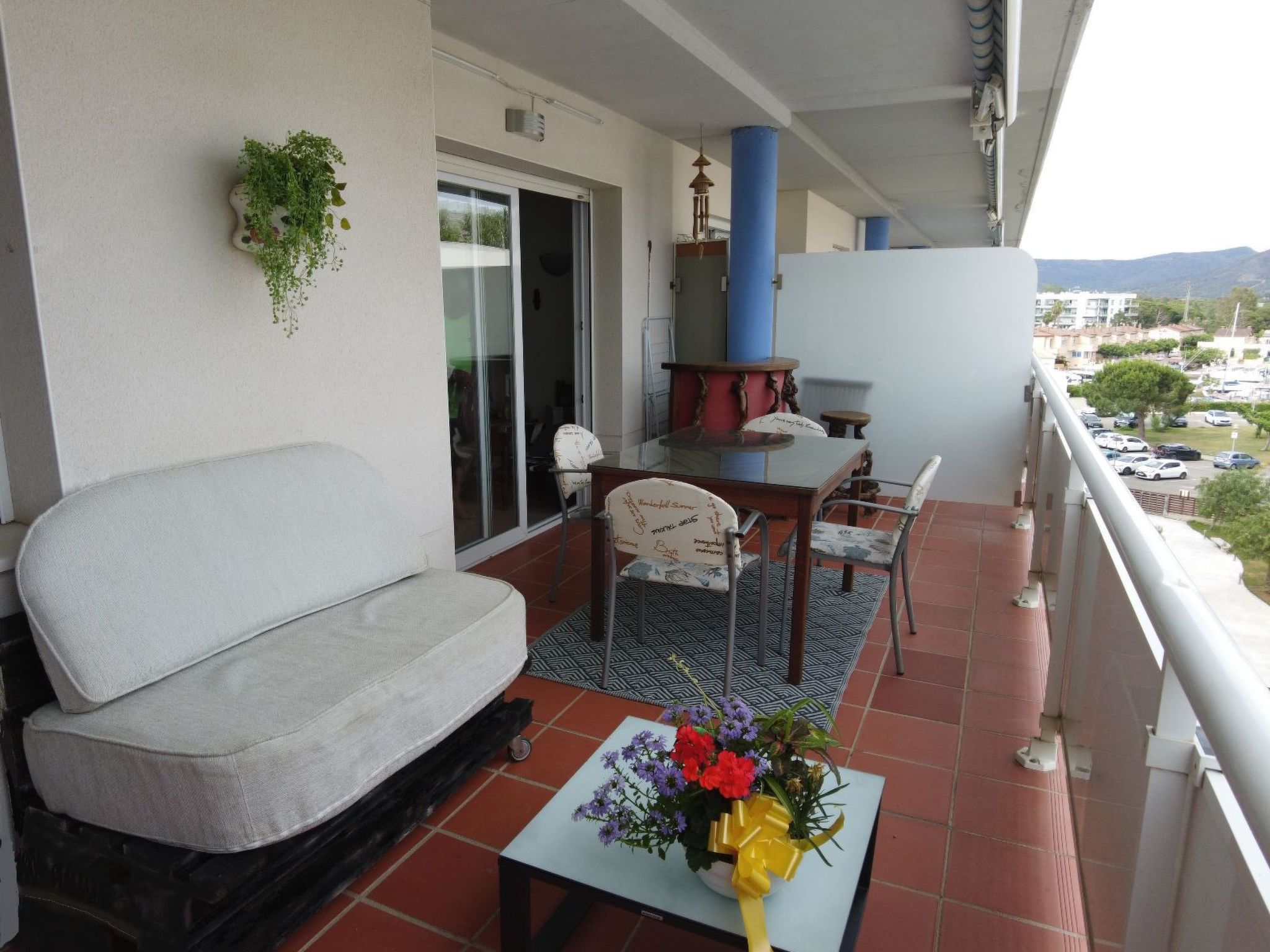 Photo of Appartement in Roses mit Grill, gemeinschaftlichem Pool und Terrasse
