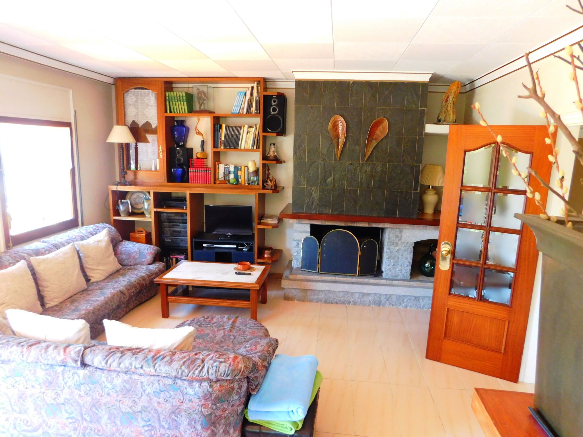 Wunderschönes Ferienhaus in Roses mit Großer Terrasse-Dedans