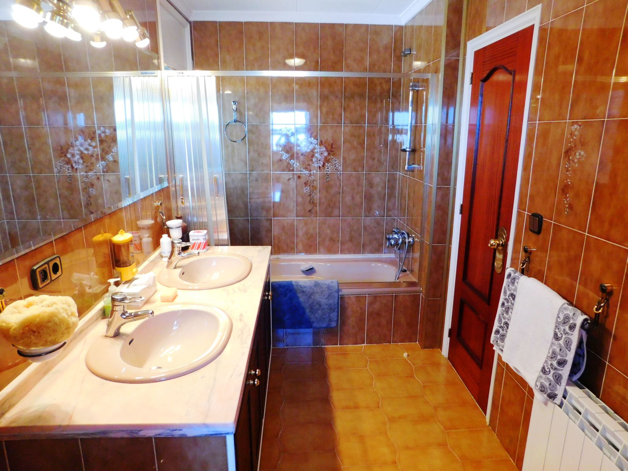 Photo of Wunderschönes Ferienhaus in Roses mit Großer Terrasse