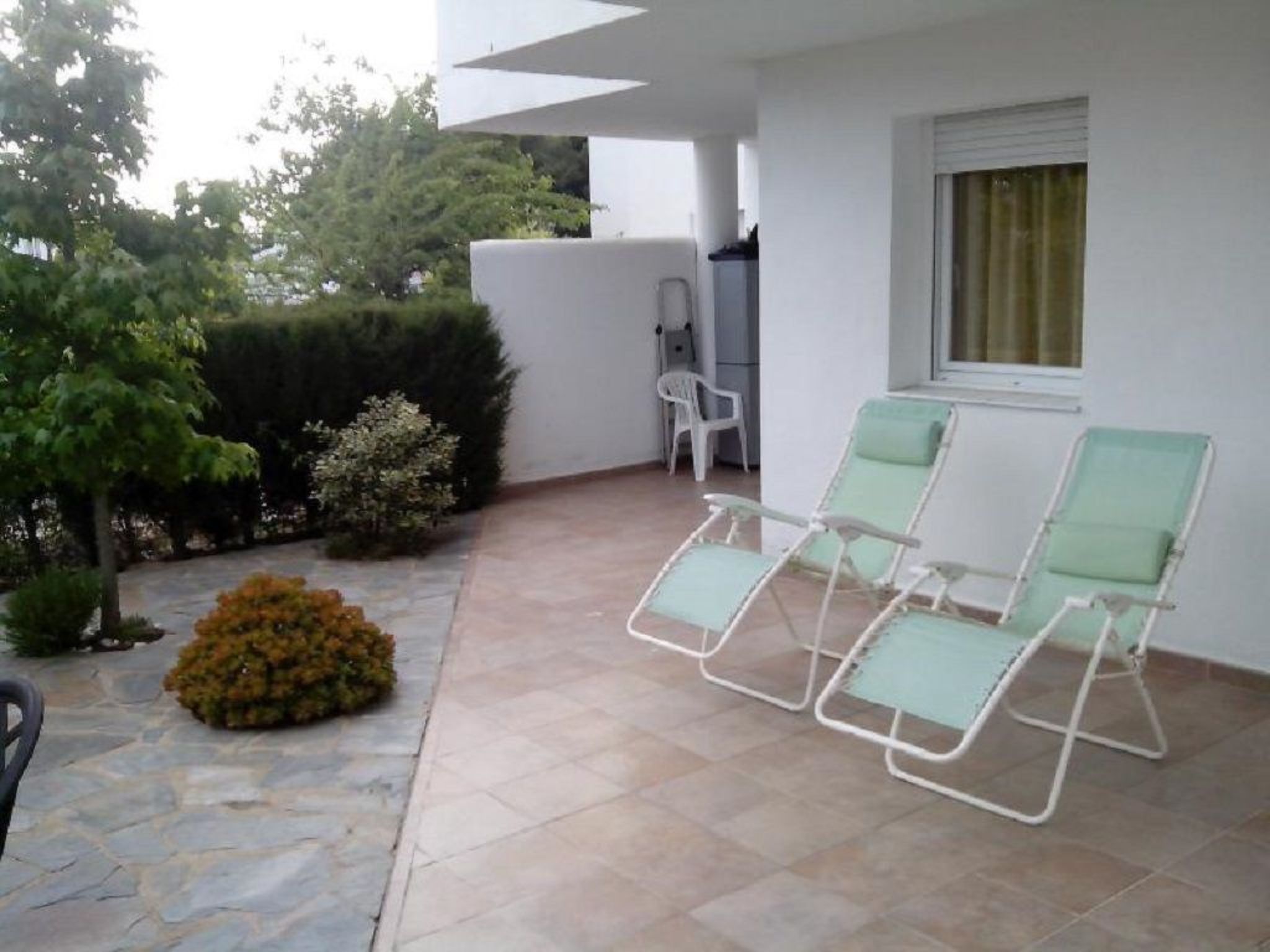 Wohnung mit privatem Garten am Strand-Image-tags.info