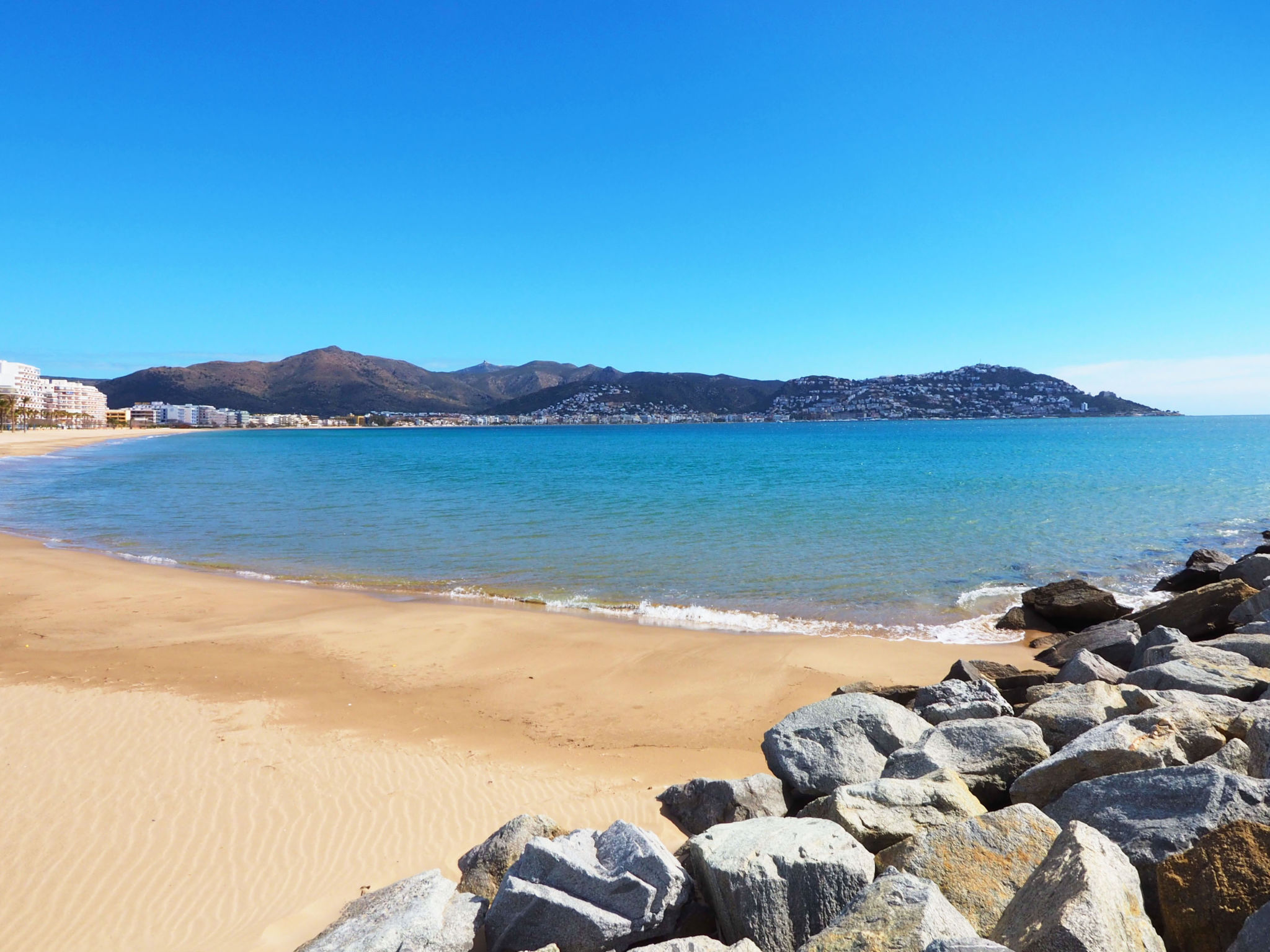 Wohnung mit privatem Garten am Strand-Omgeving