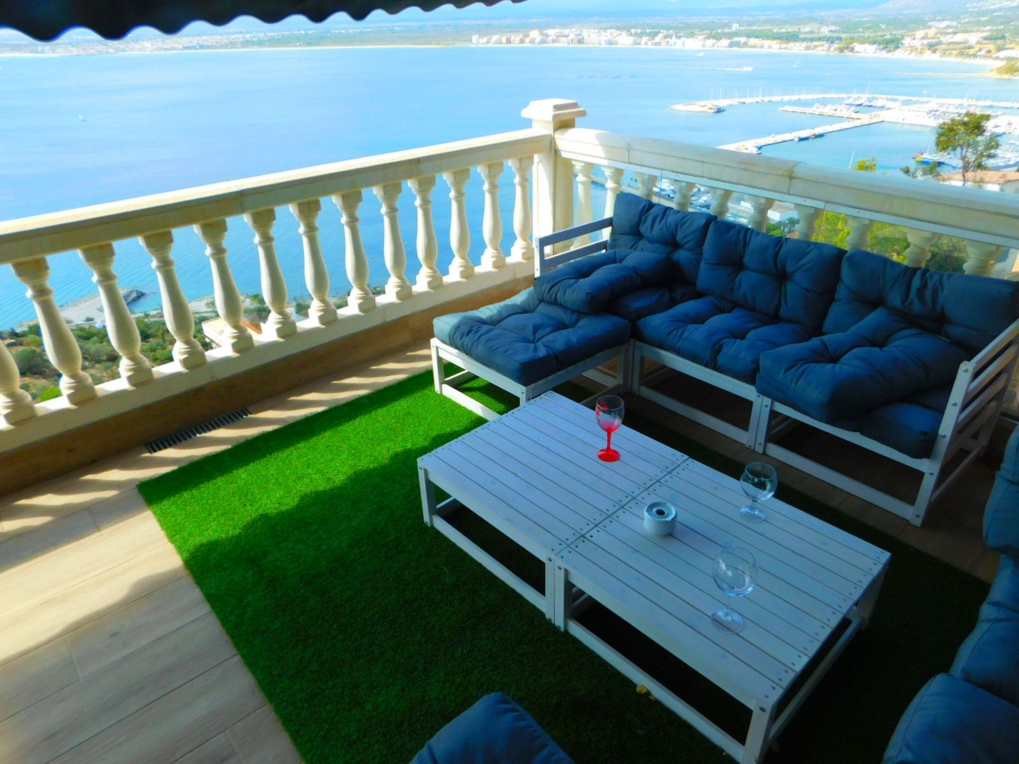 Mit einzigartigem Meerblick-Image-tags.info