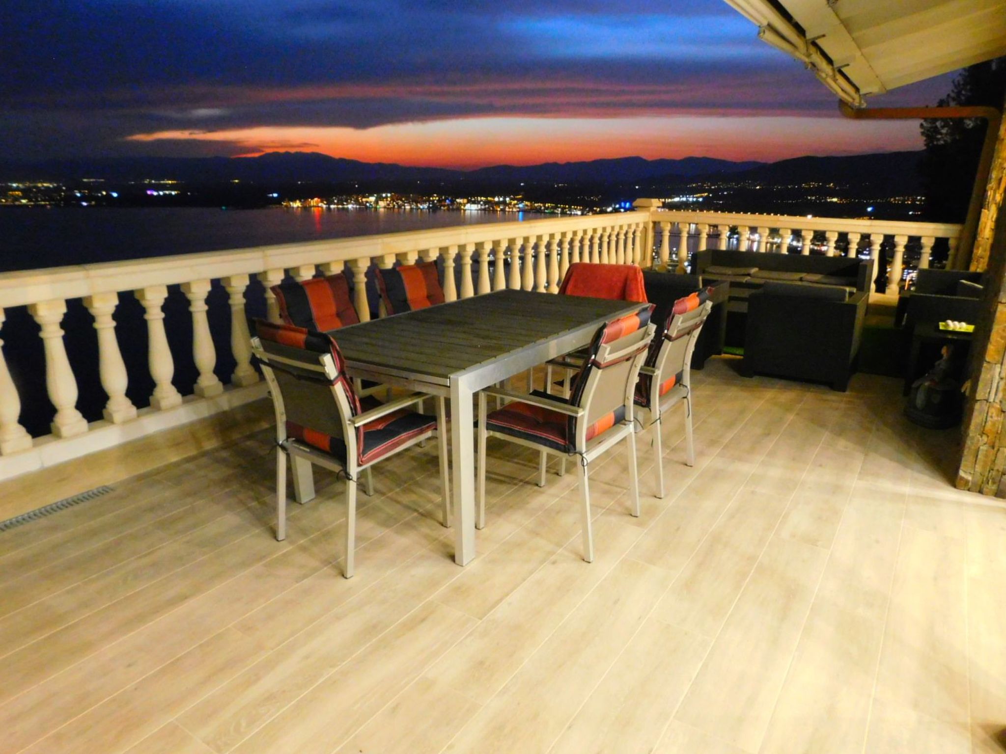 Mit einzigartigem Meerblick-Image-tags.info