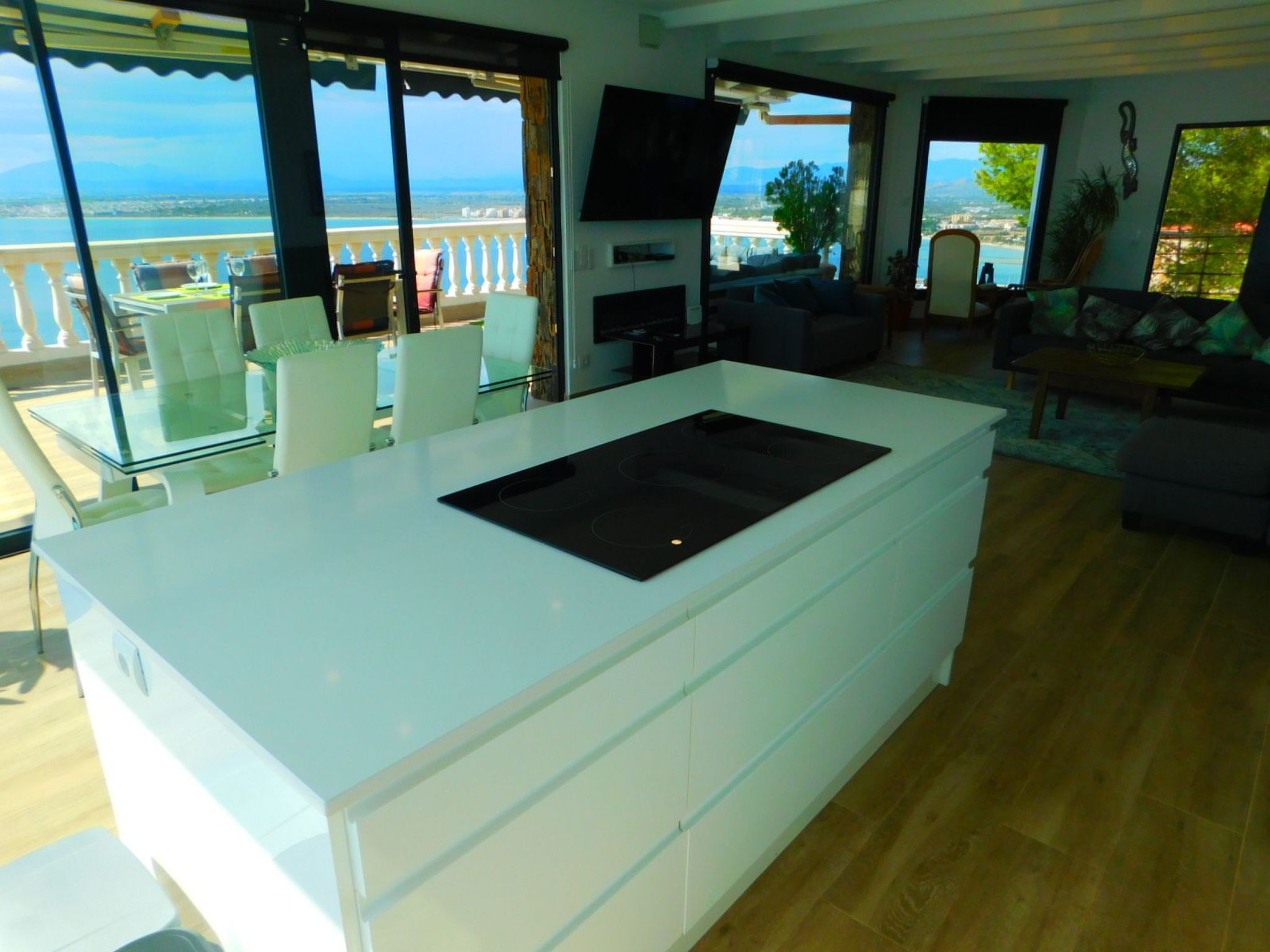 Mit einzigartigem Meerblick-Image-tags.info