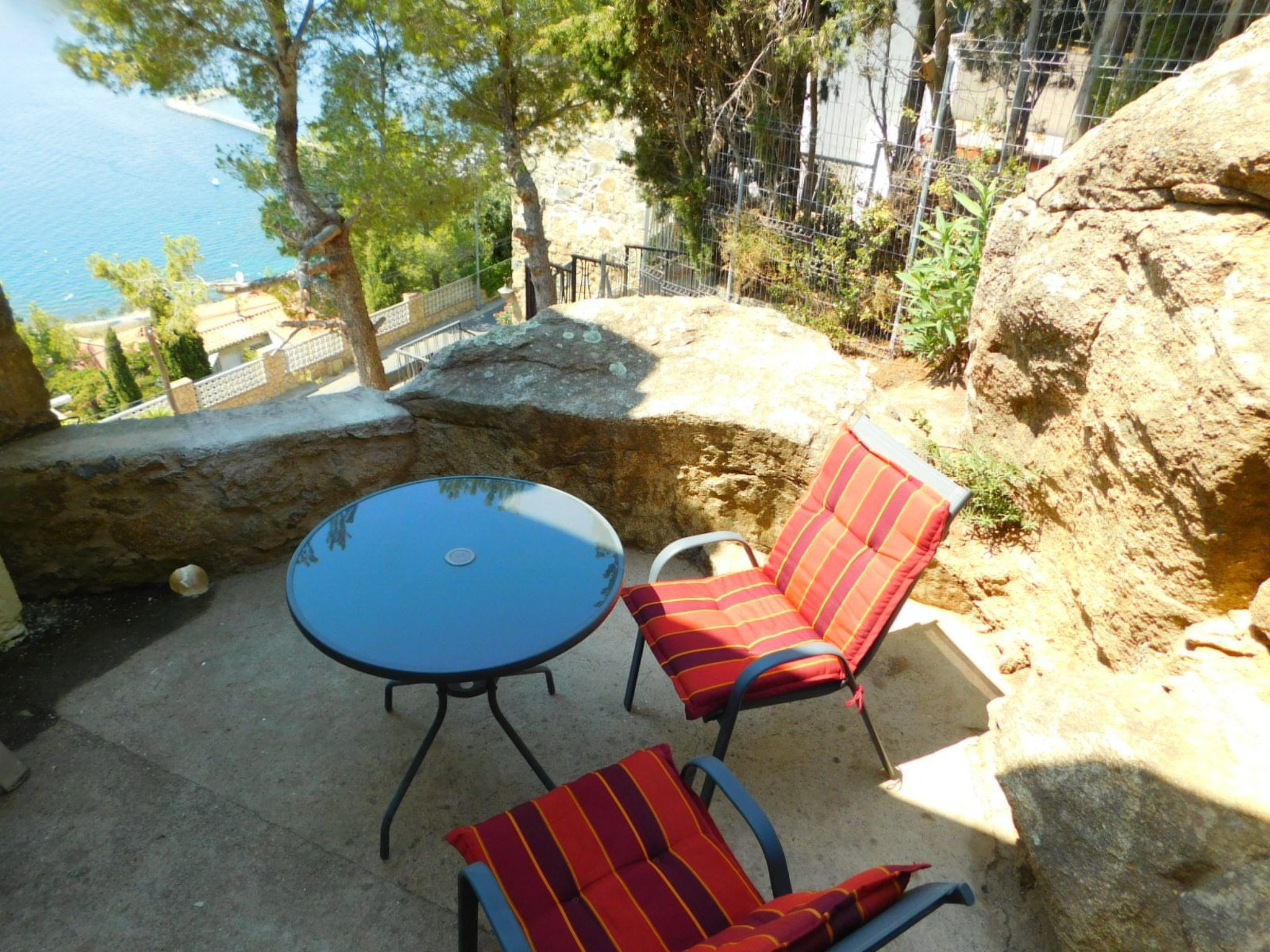 Photo of mit einzigartigem Meerblick