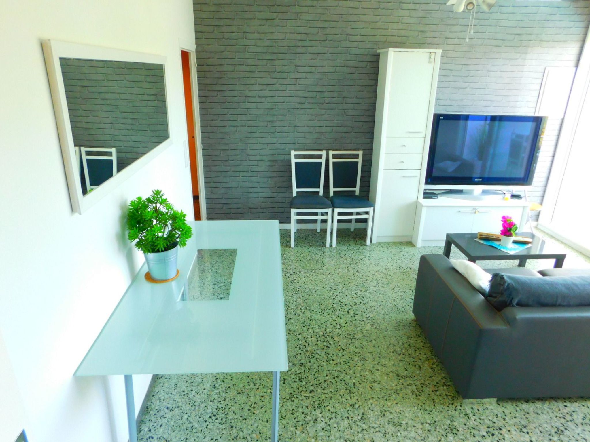 Photo of mit Terrasse